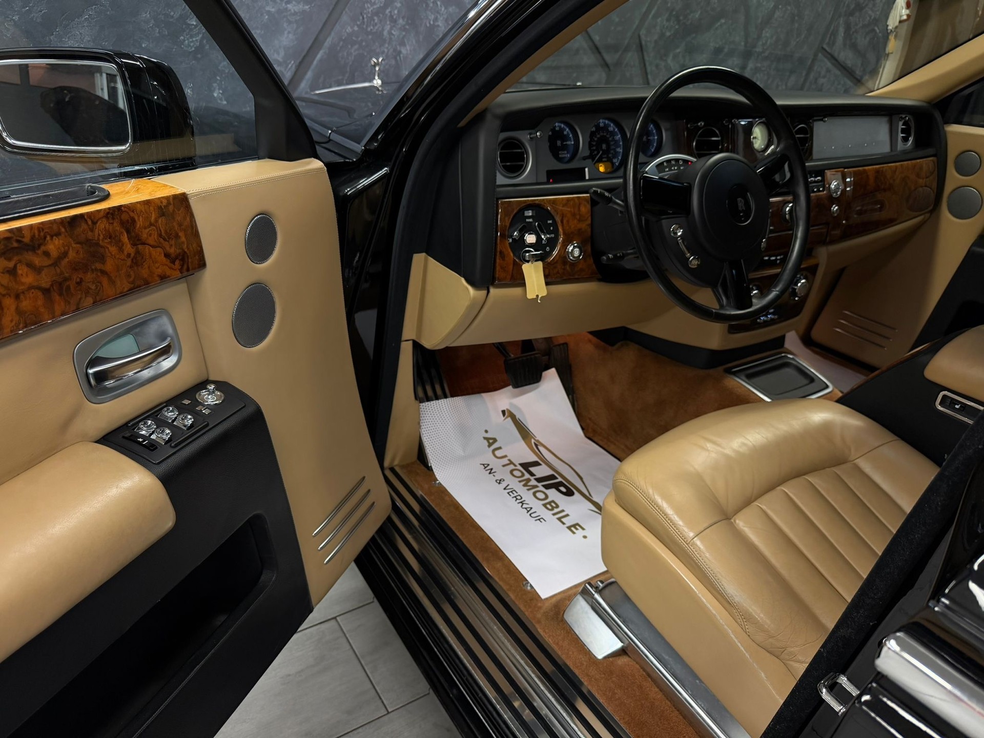 ROLLS-ROYCE Phantom 6.7 V12-image-11