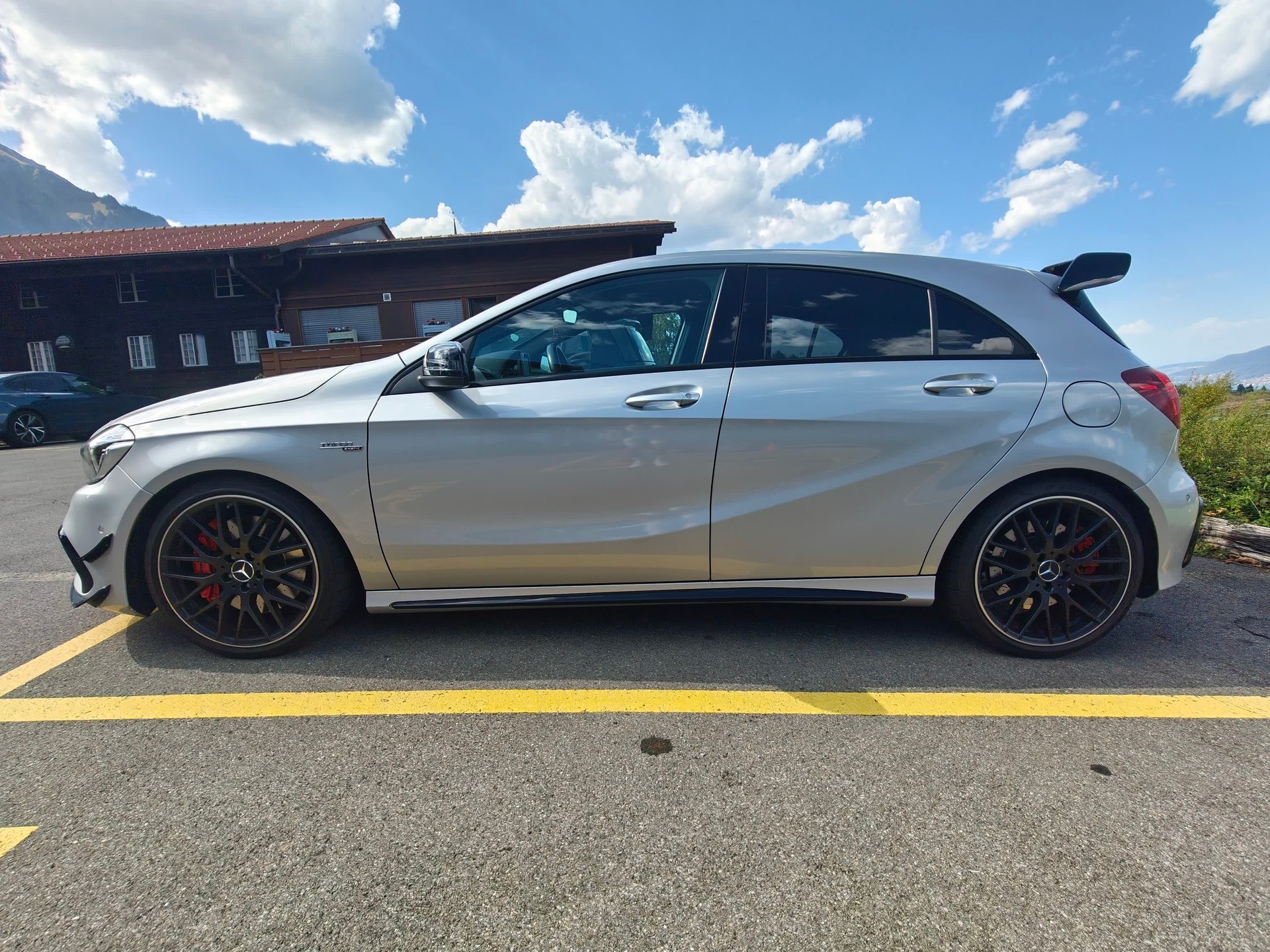 MERCEDES-BENZ A 45 AMG 4m-image-3