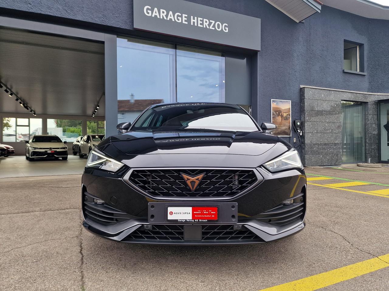 CUPRA LEON VZ 2.0 TSI DSG-image-8