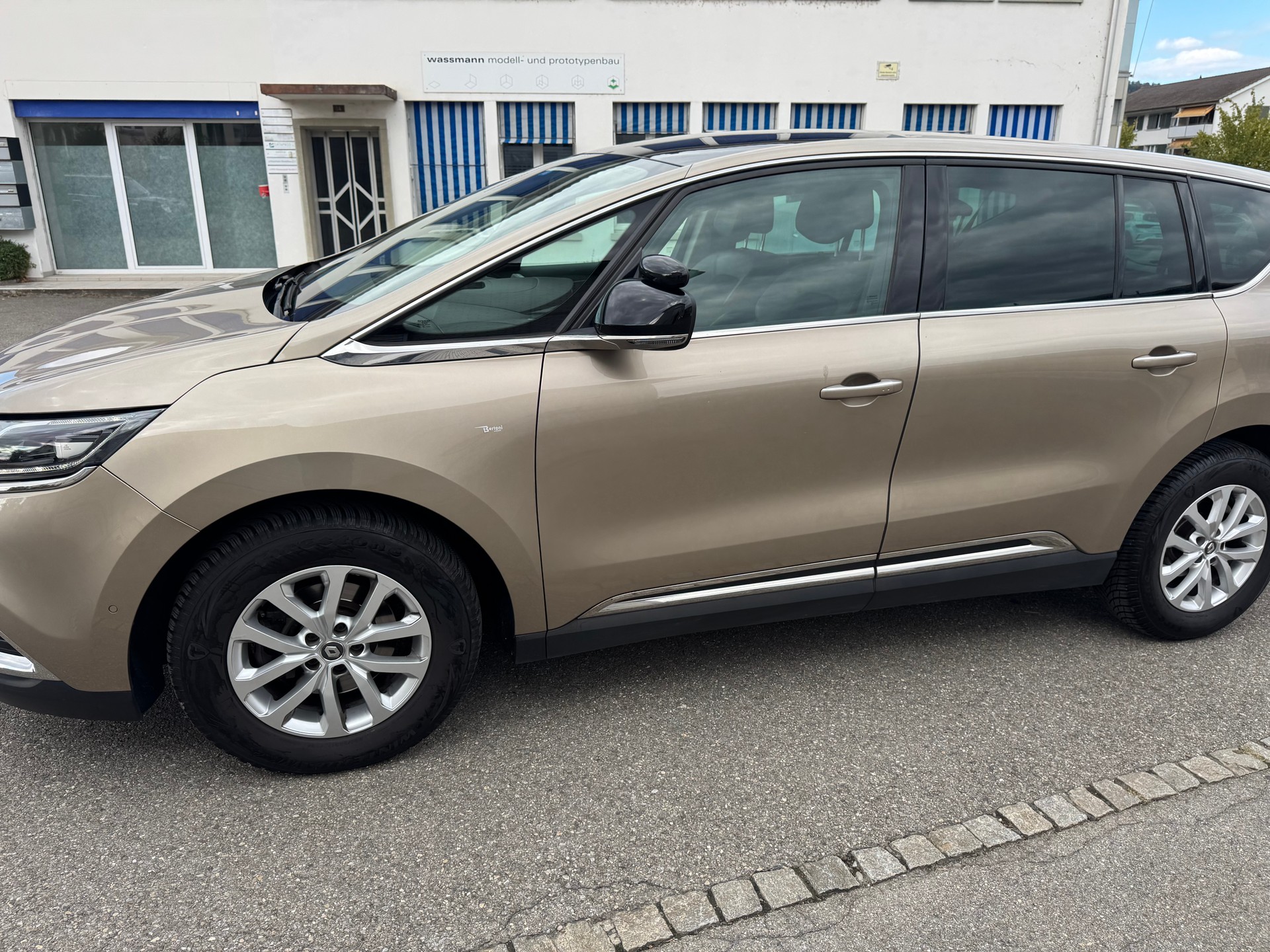 RENAULT Espace 1.6 dCi Intens EDC-image-7