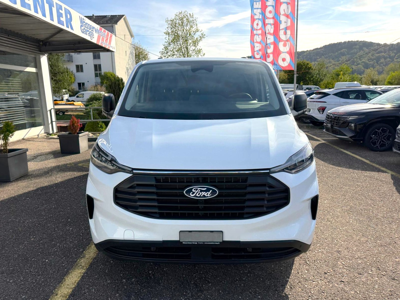 FORD Transit Custom Van 320 L2H1 Trend Automat-image-11