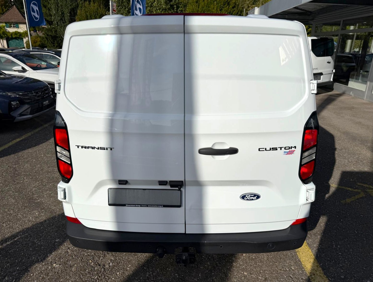 FORD Transit Custom Van 320 L2H1 Trend Automat-image-16