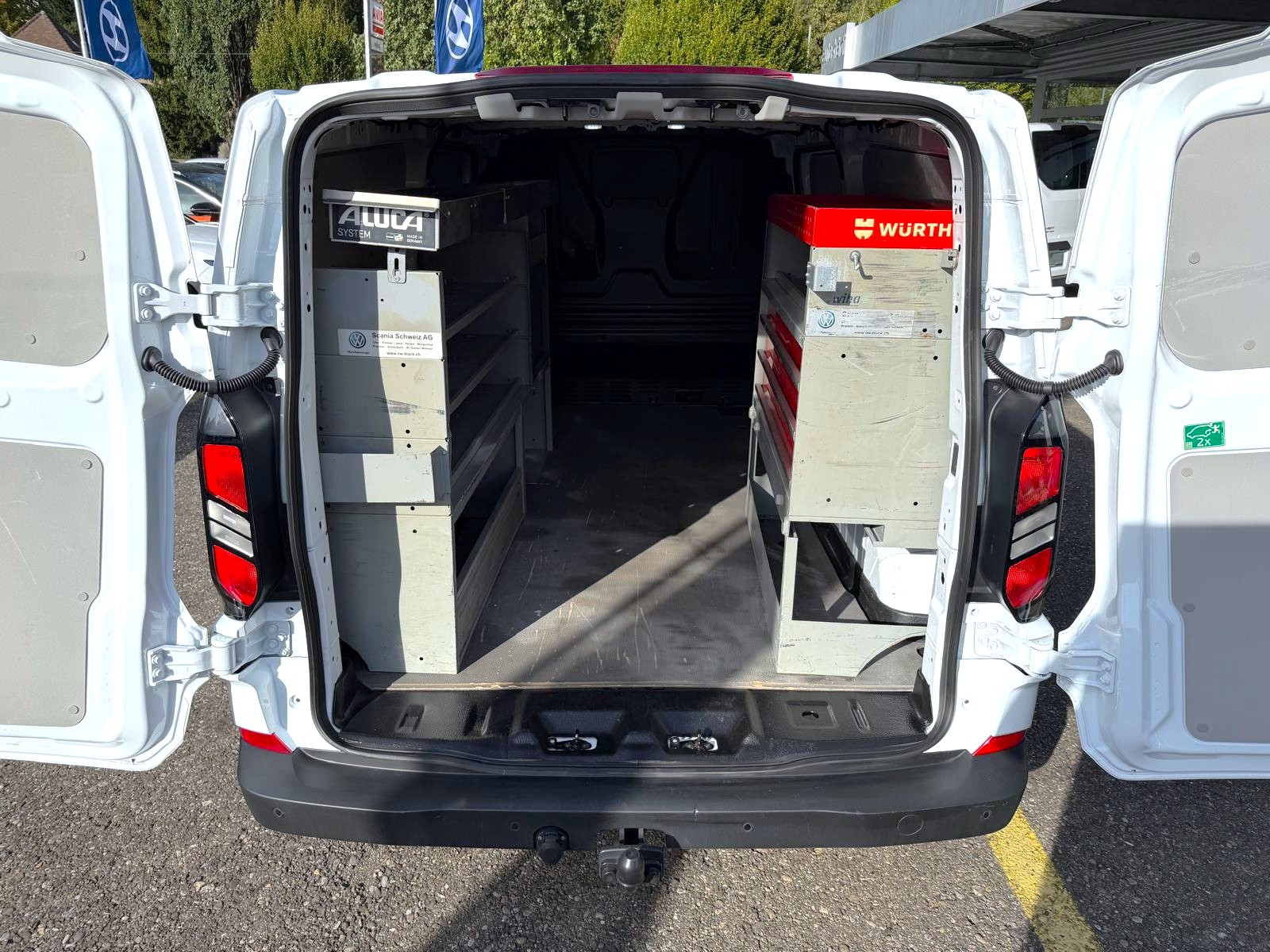 FORD Transit Custom Van 320 L2H1 Trend Automat-image-17