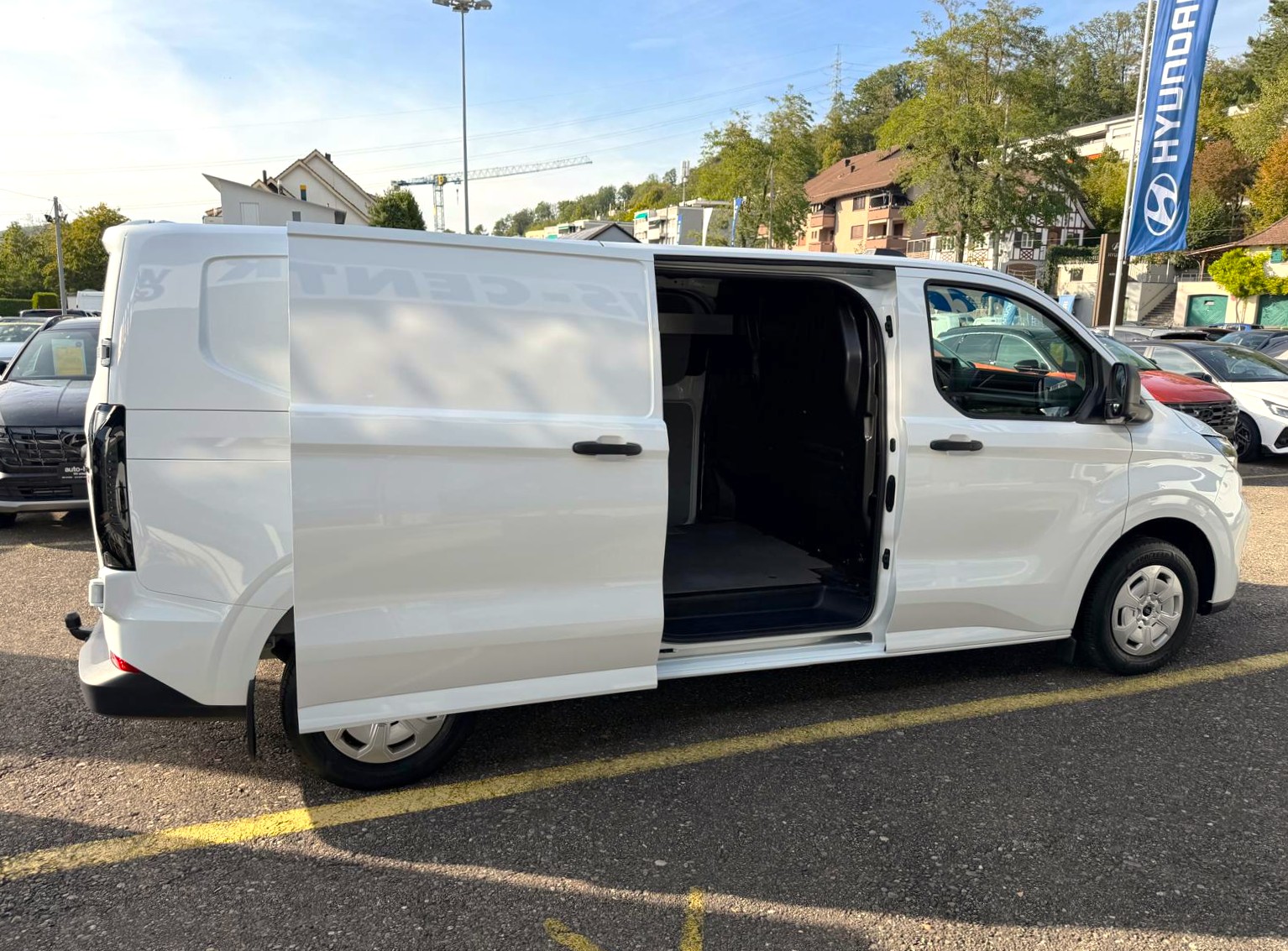 FORD Transit Custom Van 320 L2H1 Trend Automat-image-8