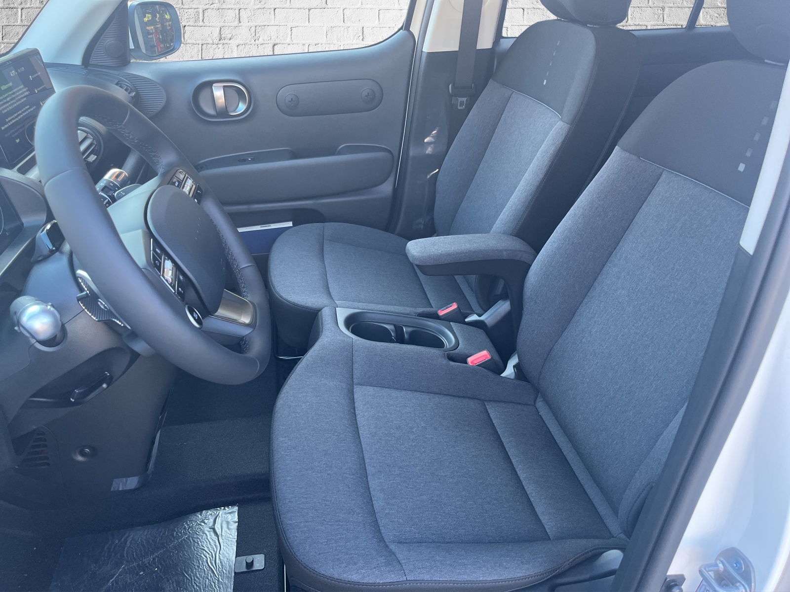 HYUNDAI Inster 49kWh Amplia-image-8