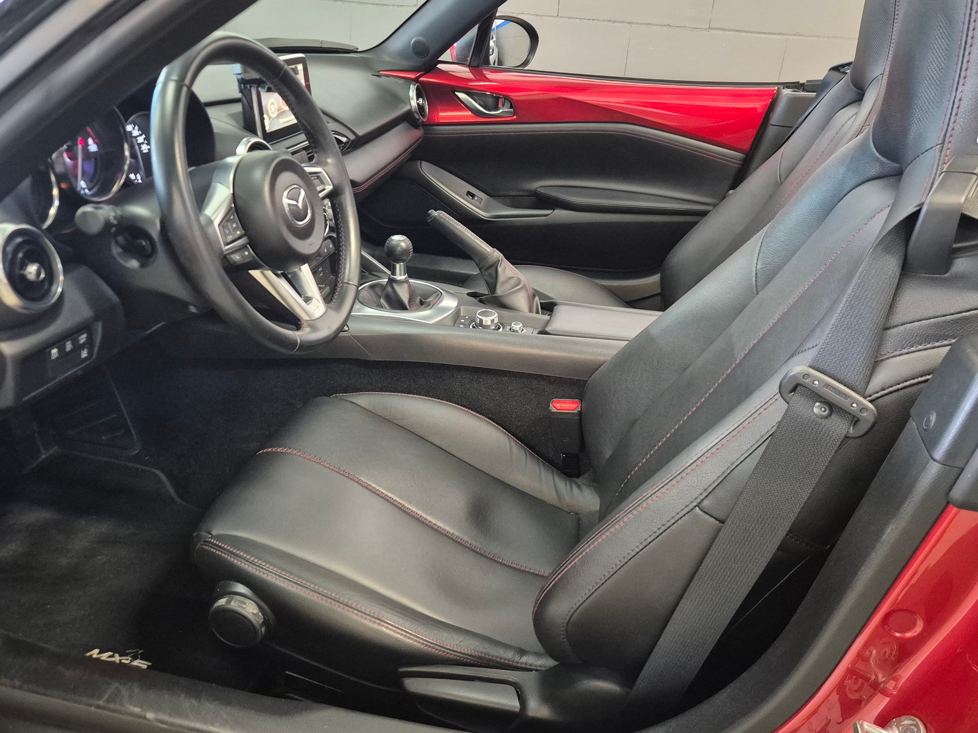 MAZDA MX-5 SKYACTIV-G 160 Revolution-image-9