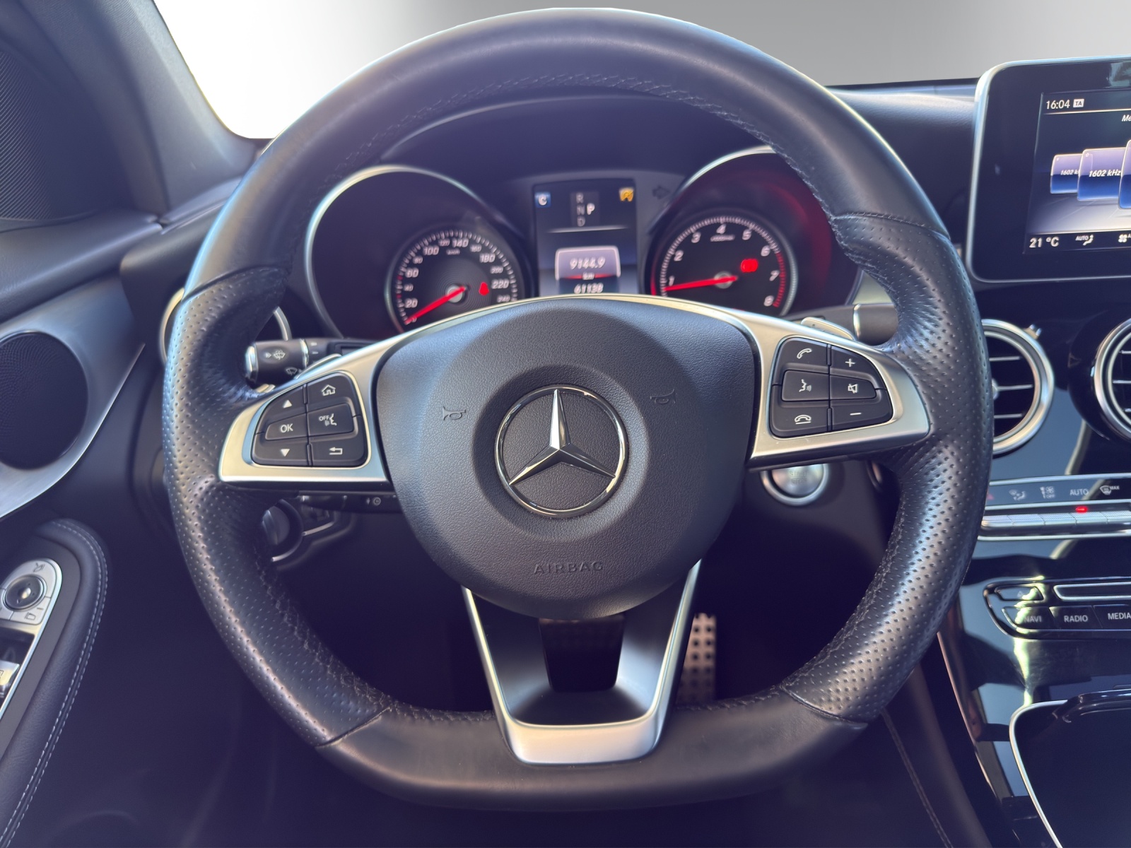 MERCEDES-BENZ GLC 250 Exclusive 4Matic-image-12