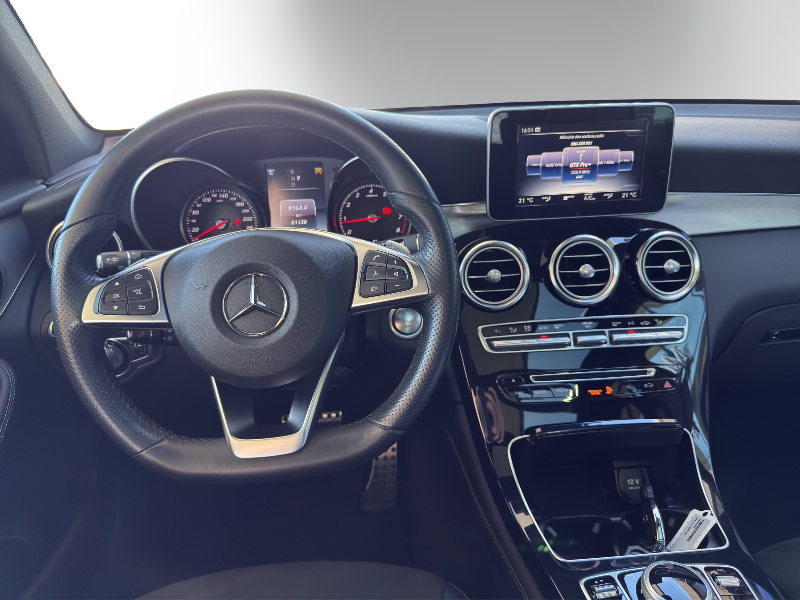 MERCEDES-BENZ GLC 250 Exclusive 4Matic-image-11