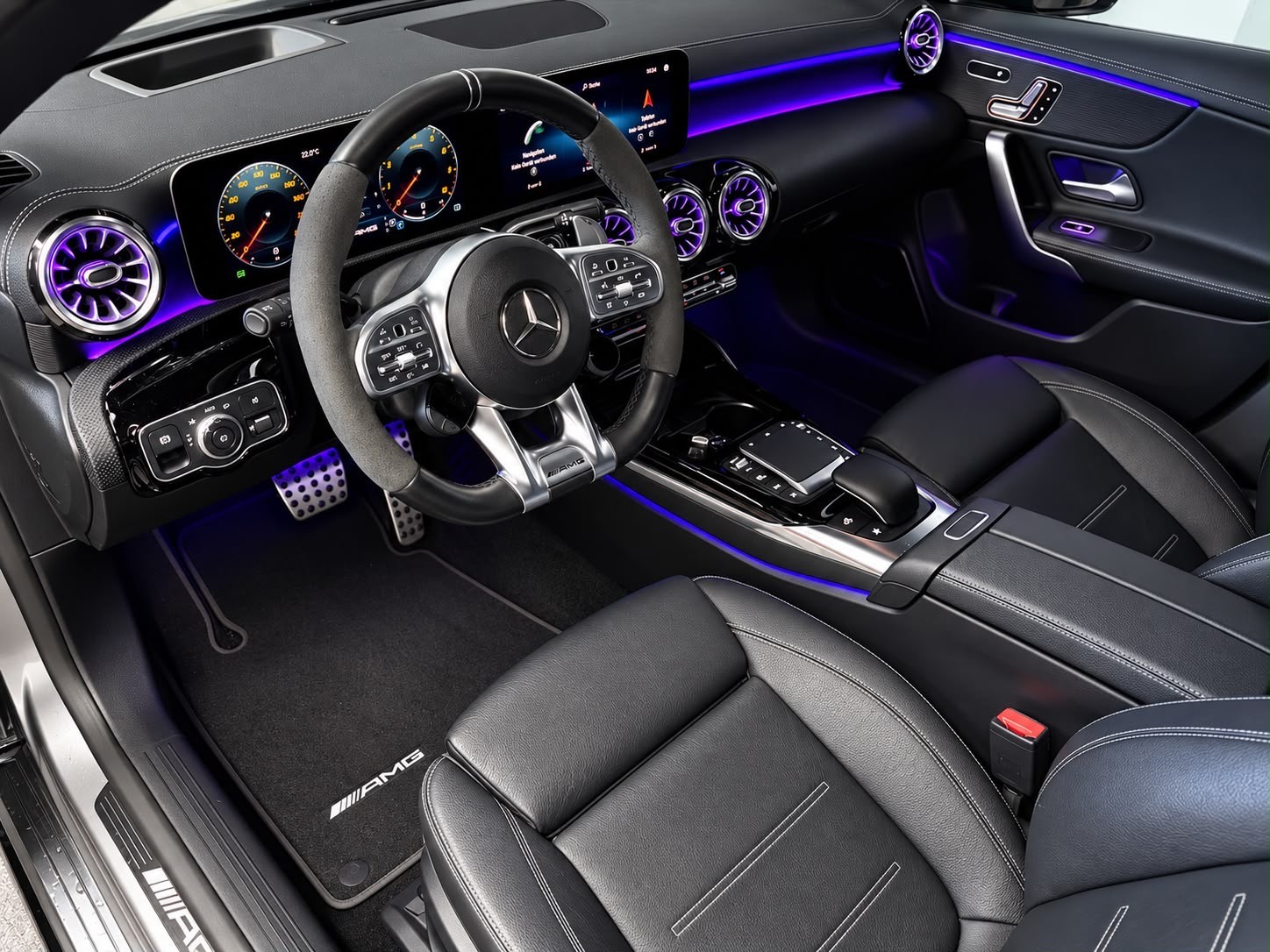 MERCEDES-BENZ CLA Shooting Brake 45 S AMG 4Matic+ 8G-DCT-image-16