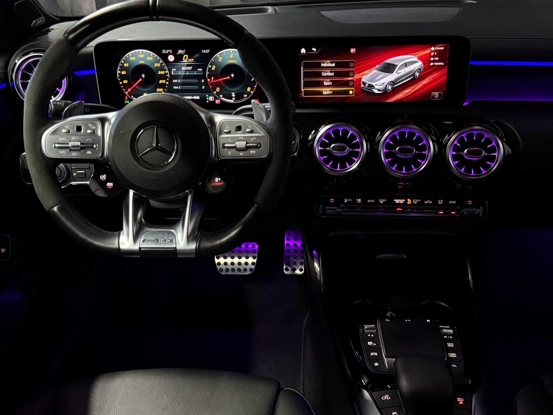 MERCEDES-BENZ CLA Shooting Brake 45 S AMG 4Matic+ 8G-DCT-image-17