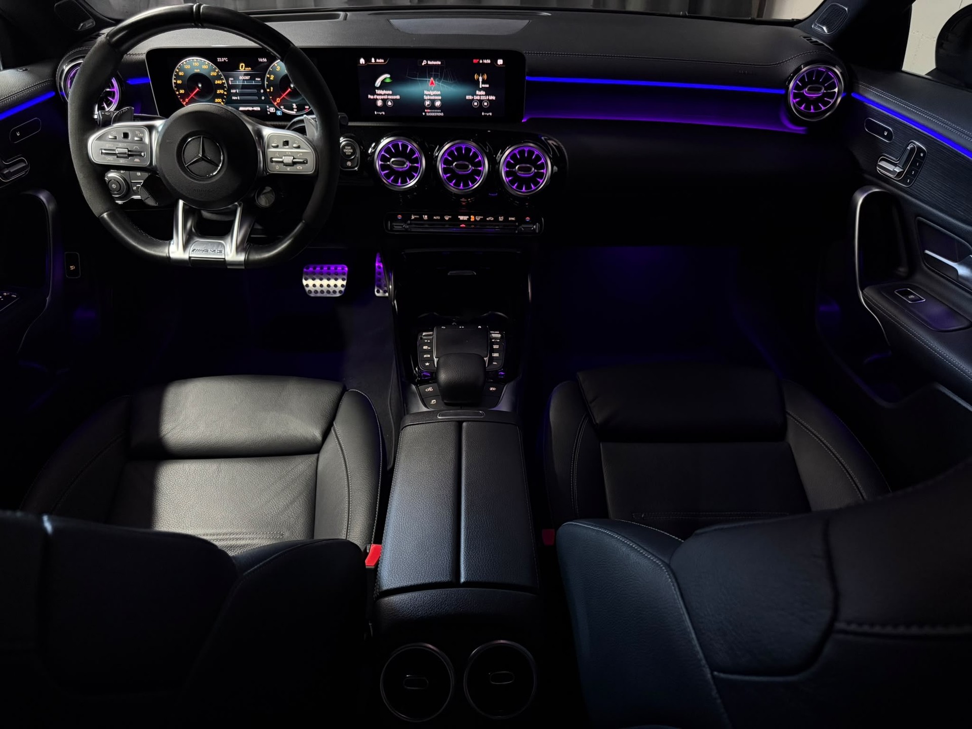 MERCEDES-BENZ CLA Shooting Brake 45 S AMG 4Matic+ 8G-DCT-image-24