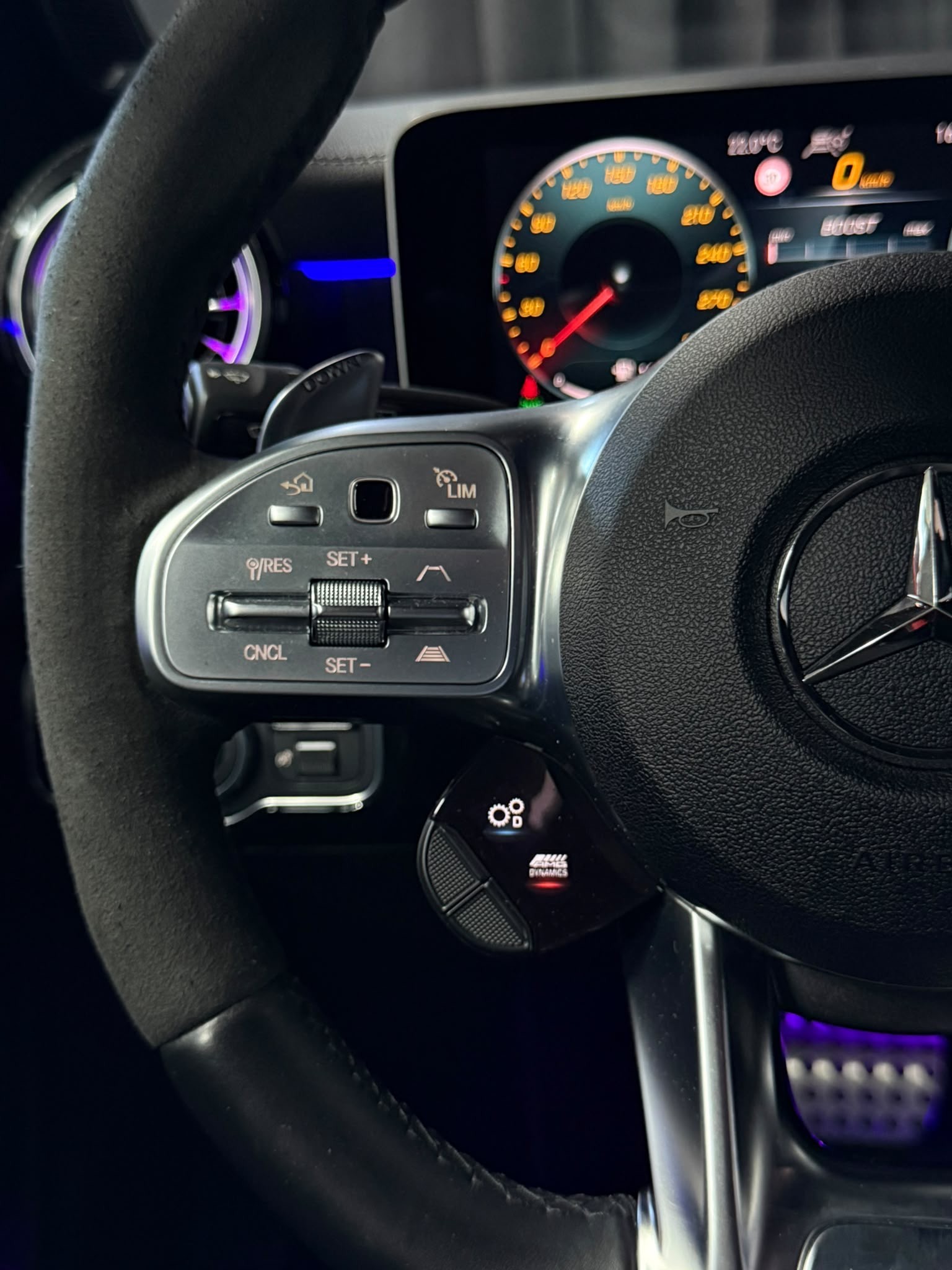 MERCEDES-BENZ CLA Shooting Brake 45 S AMG 4Matic+ 8G-DCT-image-19