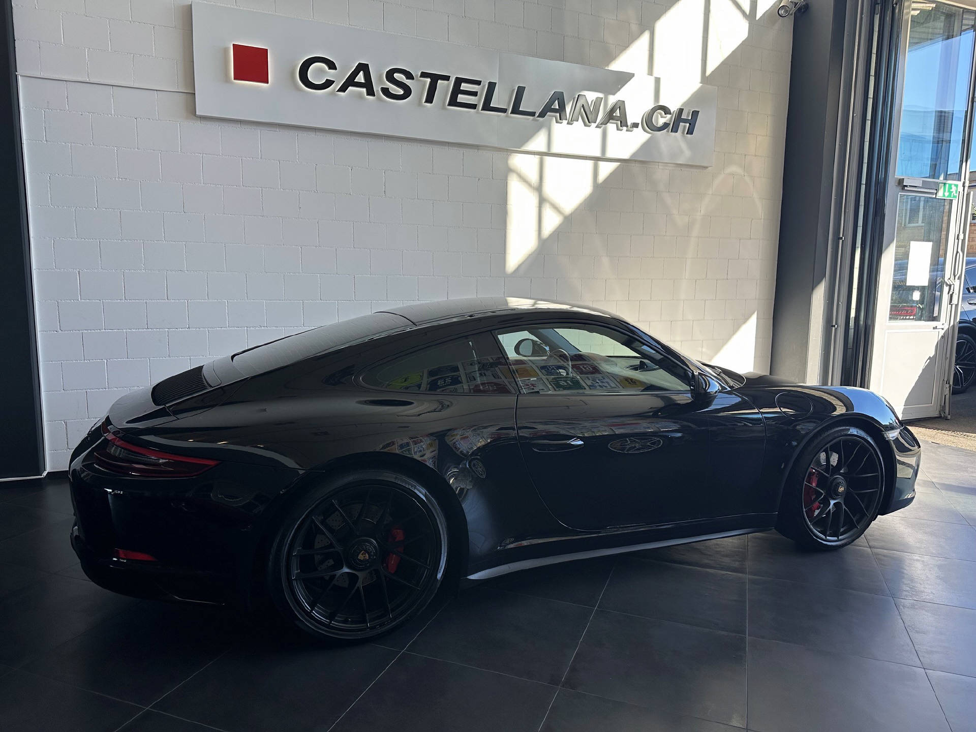 PORSCHE 911 Coupé 3.0 Carrera 4 GTS PDK-image-2
