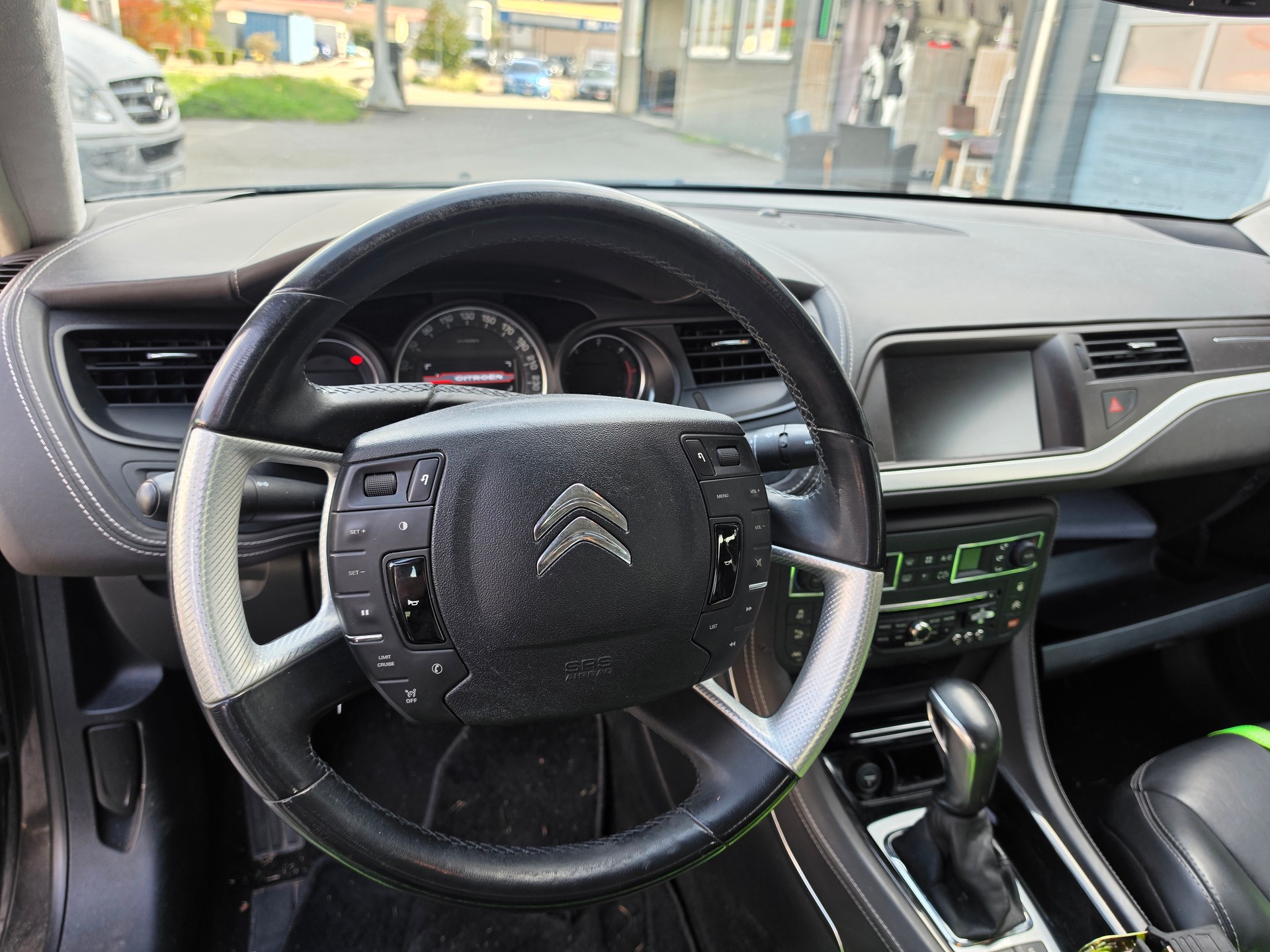 CITROEN C5 Berline 3.0 HDi V6 Exclusive Automatic-image-11