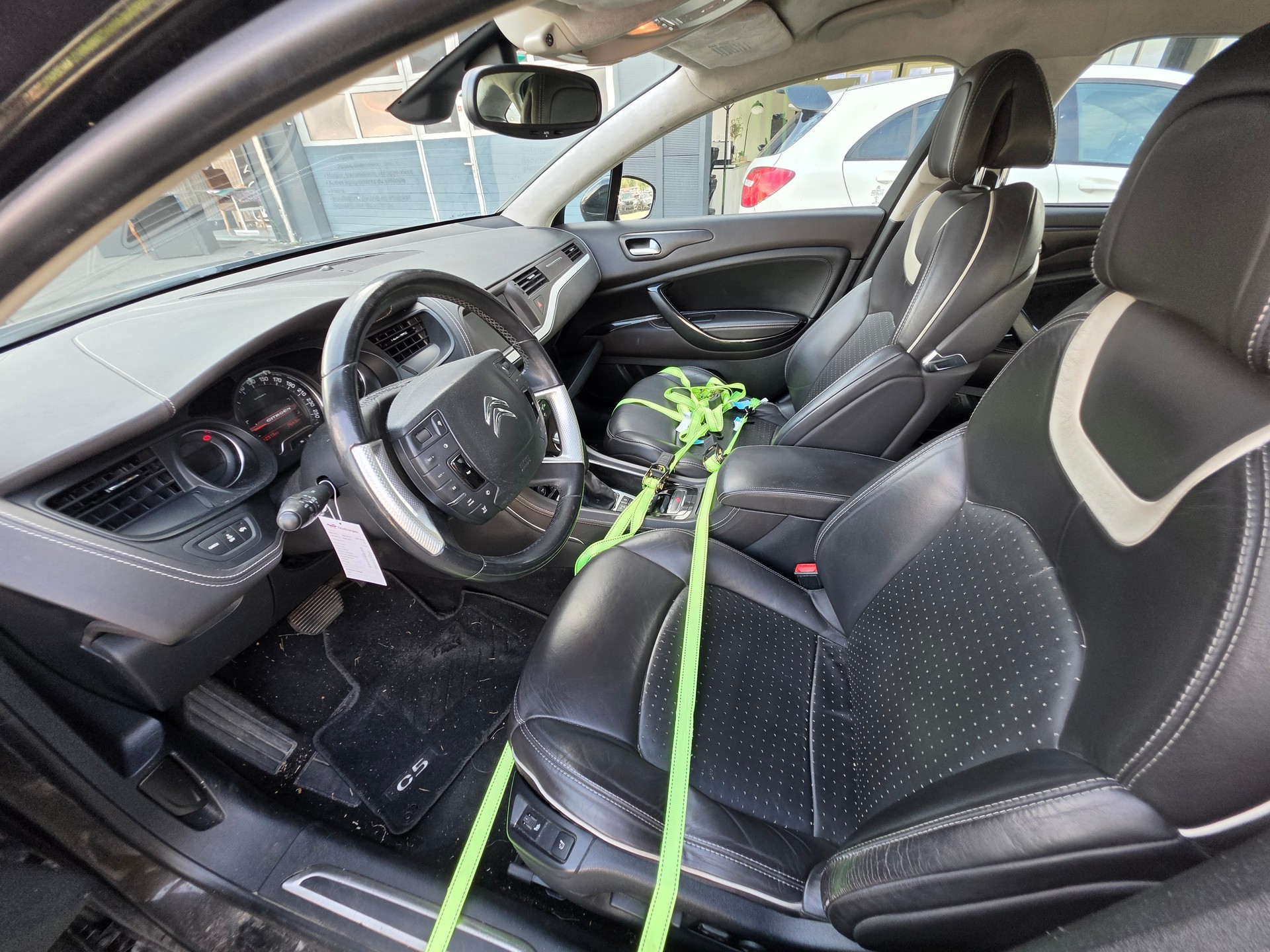 CITROEN C5 Berline 3.0 HDi V6 Exclusive Automatic-image-10