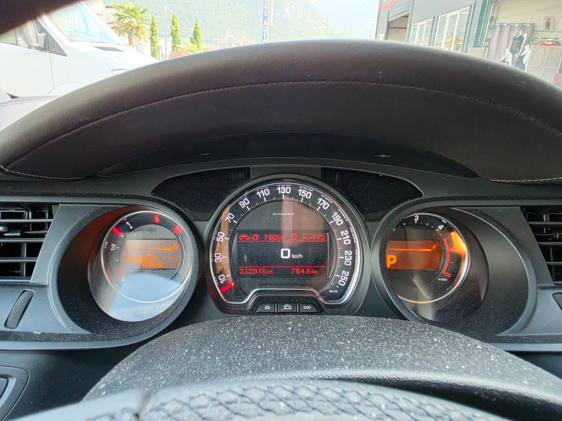CITROEN C5 Berline 3.0 HDi V6 Exclusive Automatic-image-13