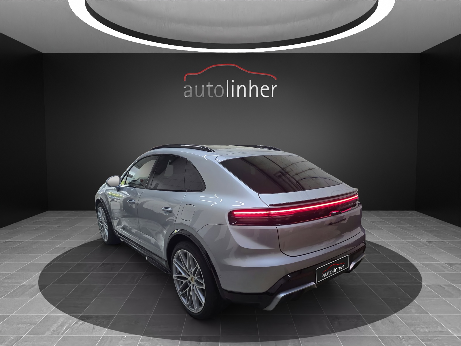 PORSCHE Macan GTS-showroom-element-1
