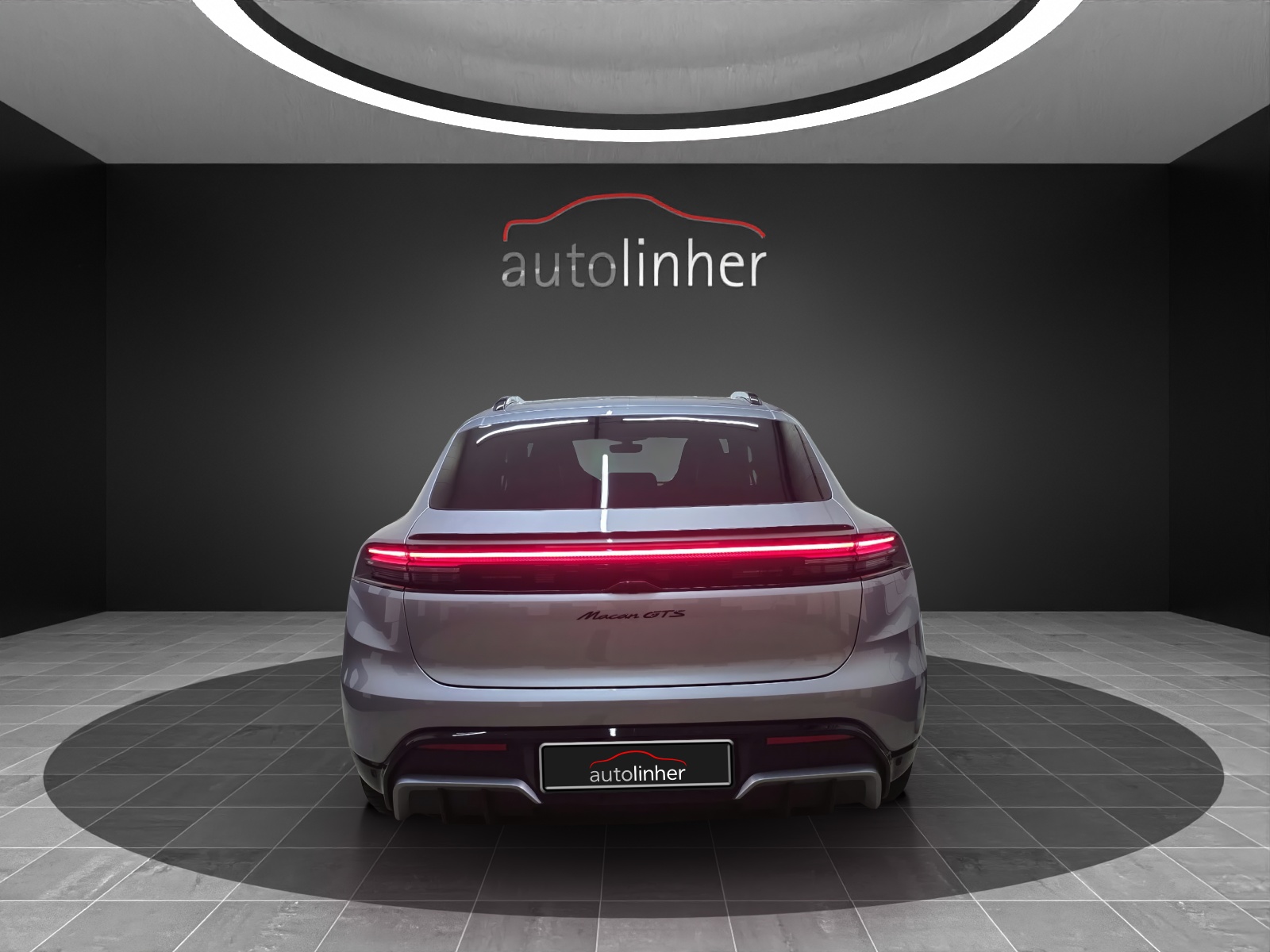 PORSCHE Macan GTS-showroom-element-2