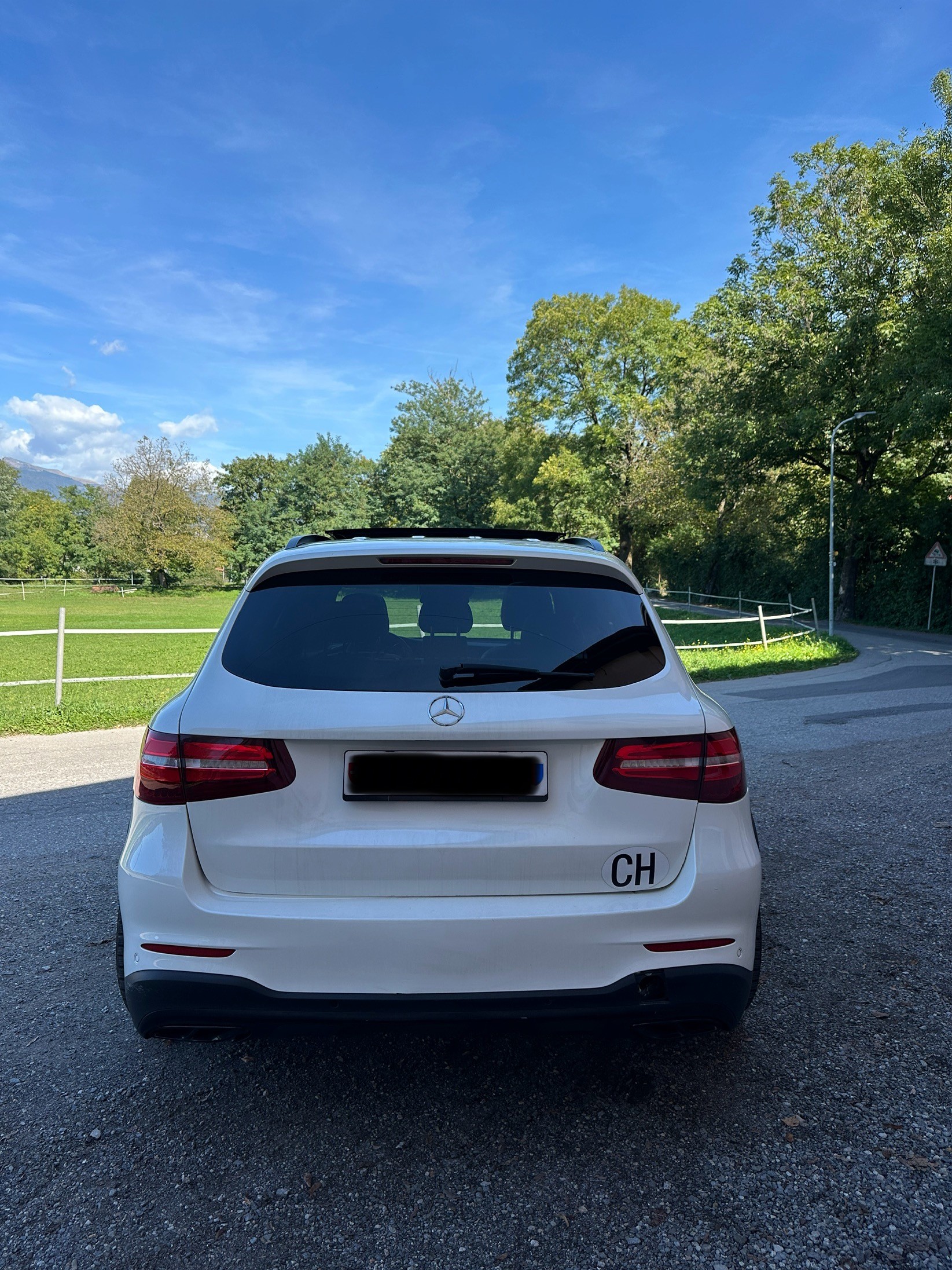 MERCEDES-BENZ GLC 43 AMG 4Matic 9G-Tronic-image-4