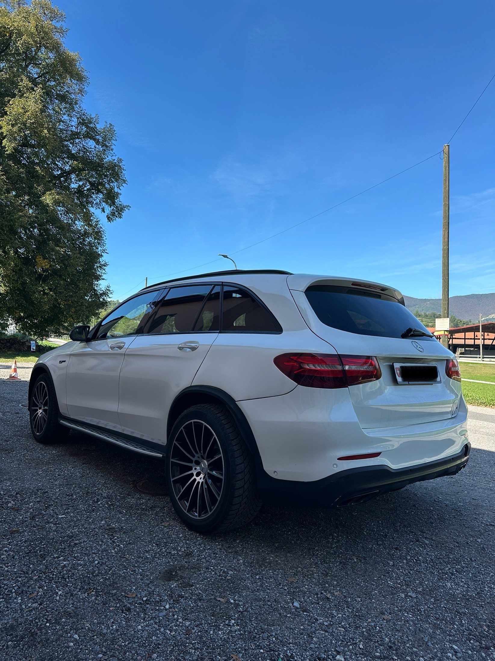 MERCEDES-BENZ GLC 43 AMG 4Matic 9G-Tronic-image-3