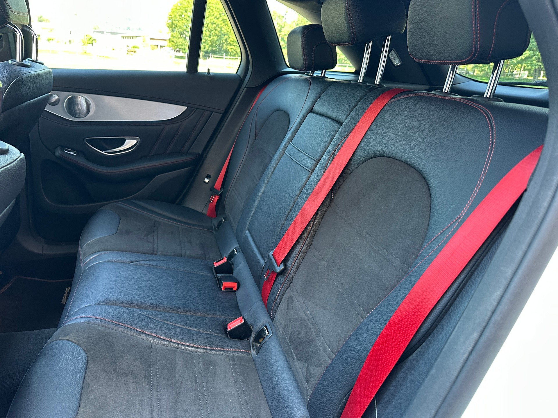 MERCEDES-BENZ GLC 43 AMG 4Matic 9G-Tronic-image-9