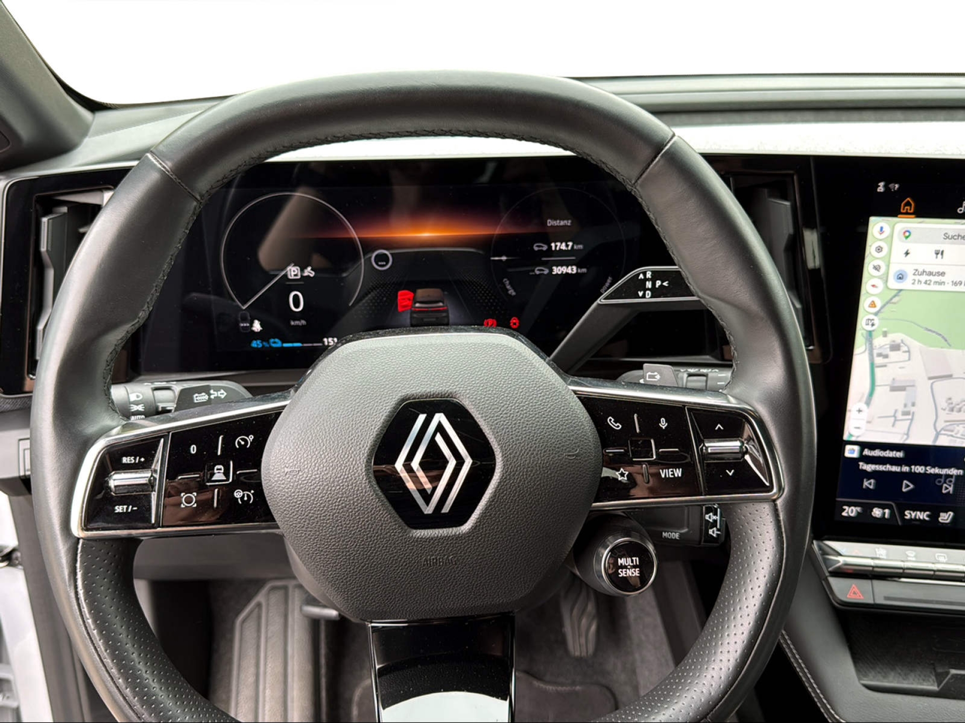 RENAULT Mégane E-Tech techno-image-13