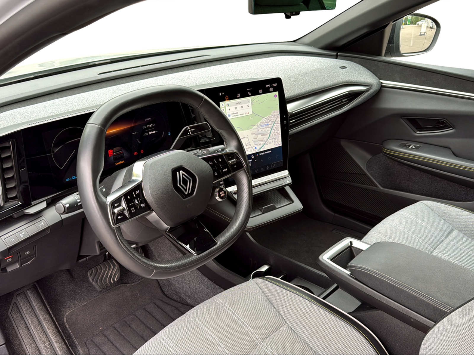 RENAULT Mégane E-Tech techno-image-11