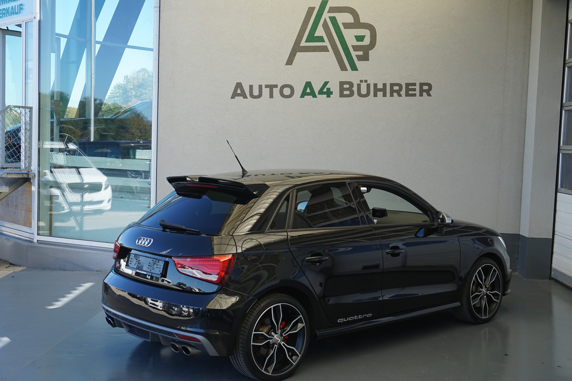 AUDI S1 2.0 TFSI Sport-image-6