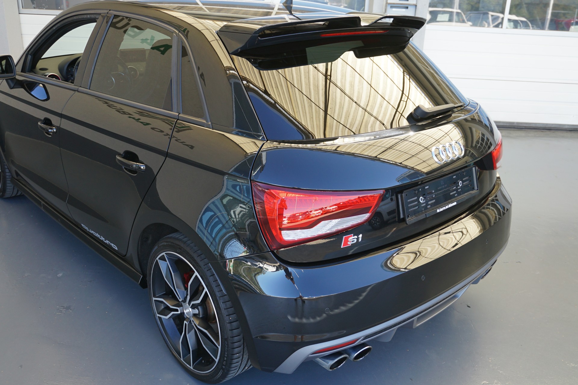 AUDI S1 2.0 TFSI Sport-image-7
