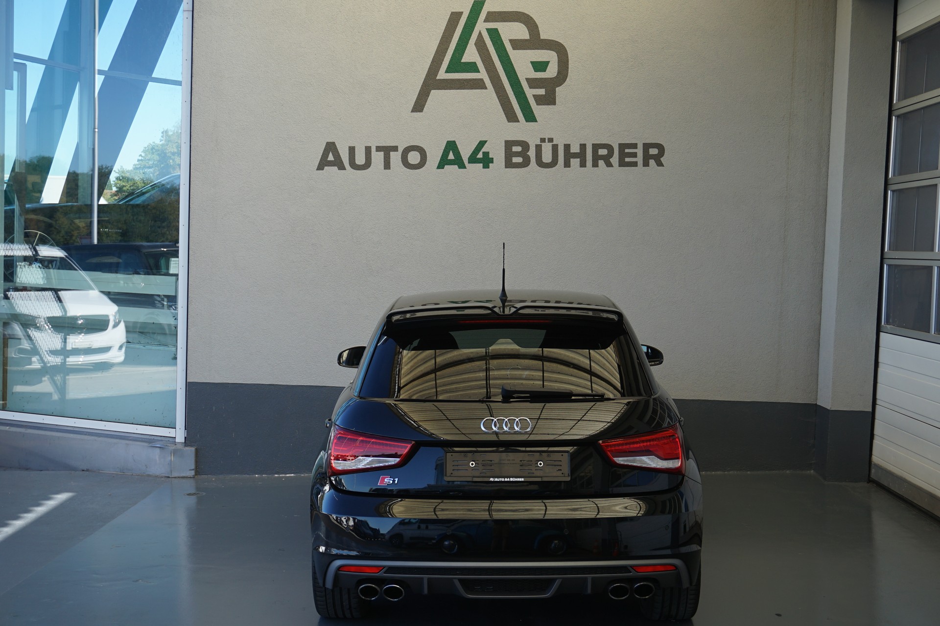 AUDI S1 2.0 TFSI Sport-image-9