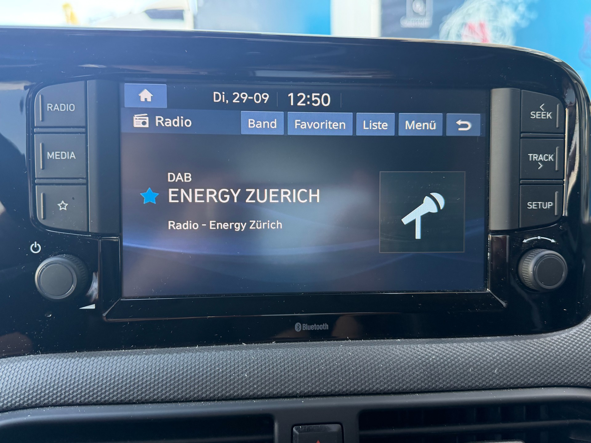 HYUNDAI i10 1.2 Amplia Automat-image-19