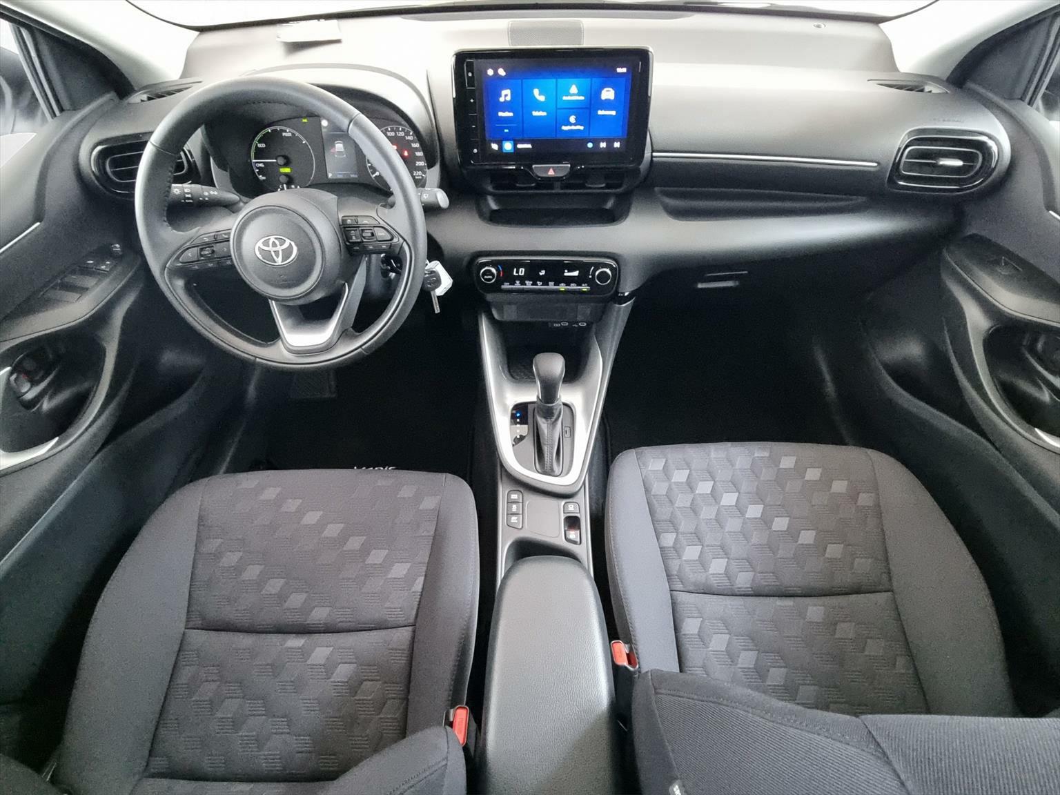 TOYOTA Yaris 1.5 Hybrid Active-image-7