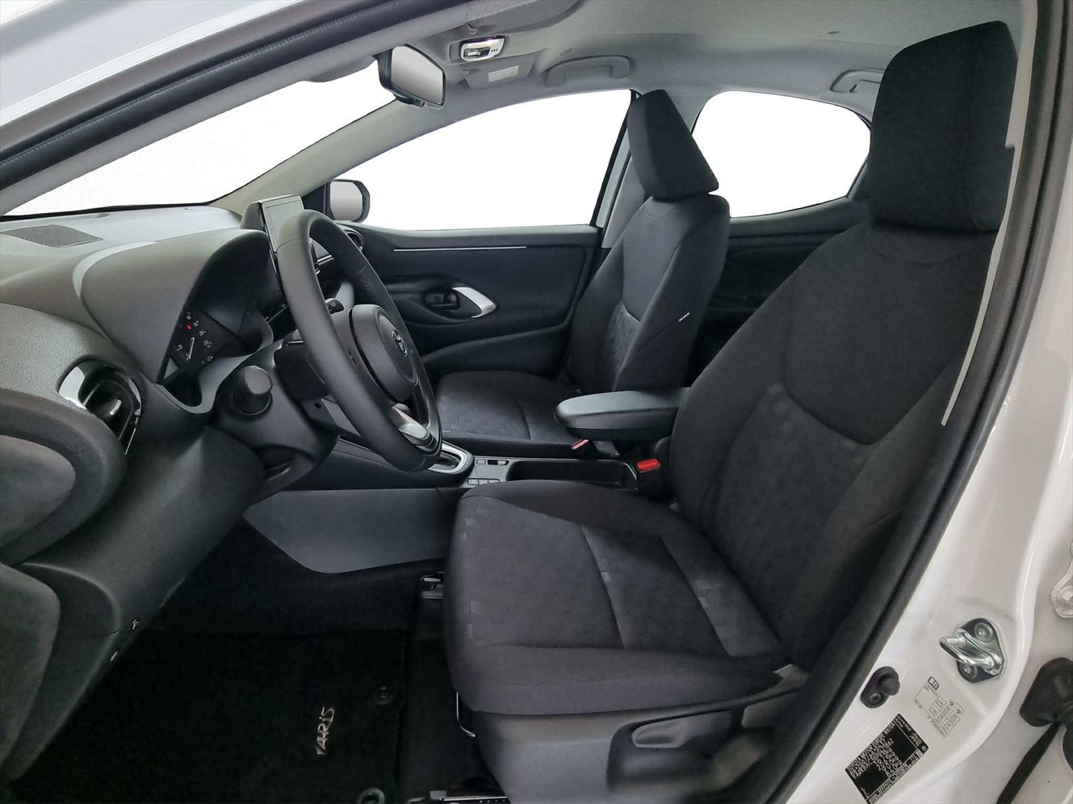 TOYOTA Yaris 1.5 Hybrid Active-image-5