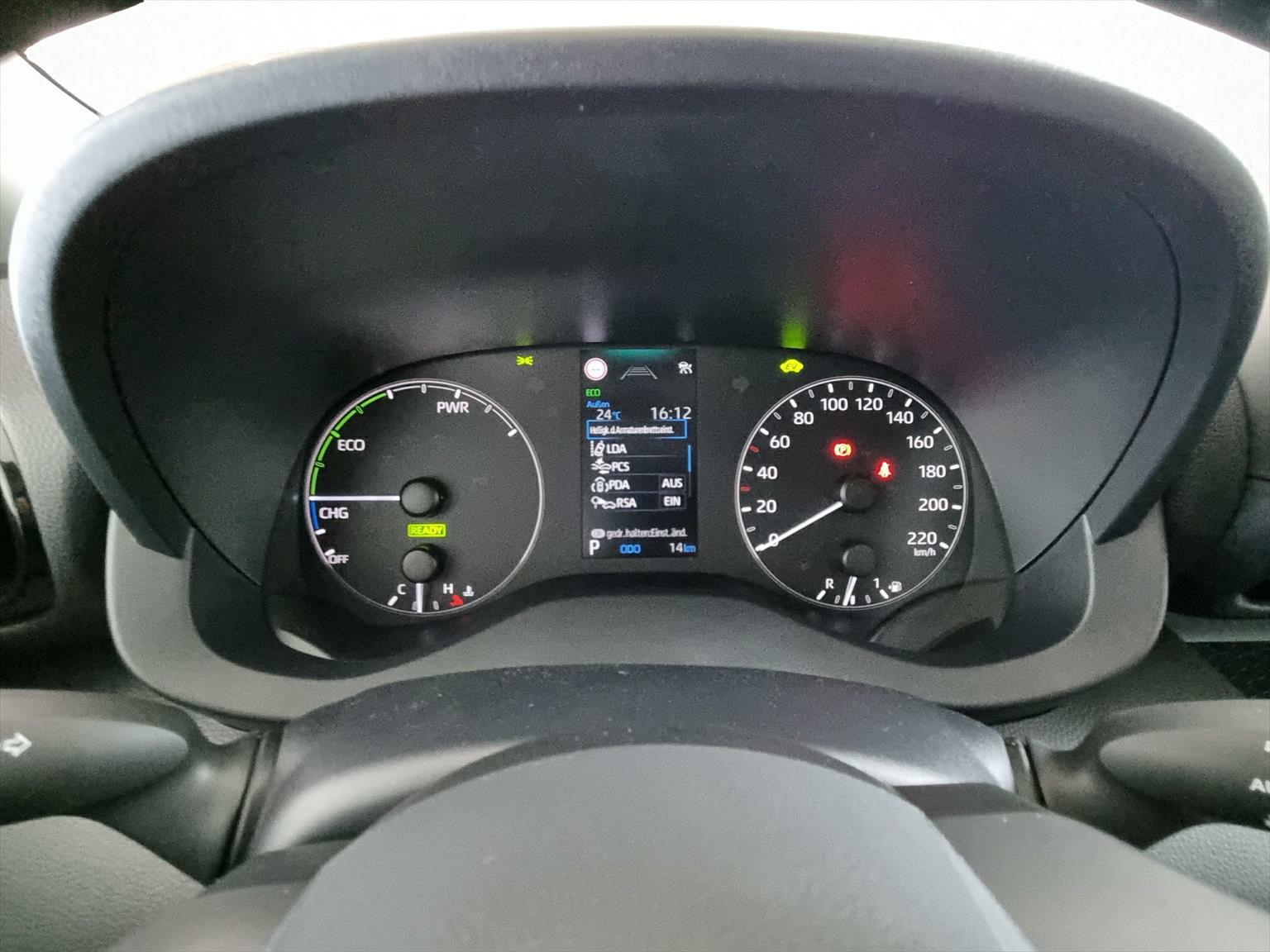 TOYOTA Yaris 1.5 Hybrid Active-image-10