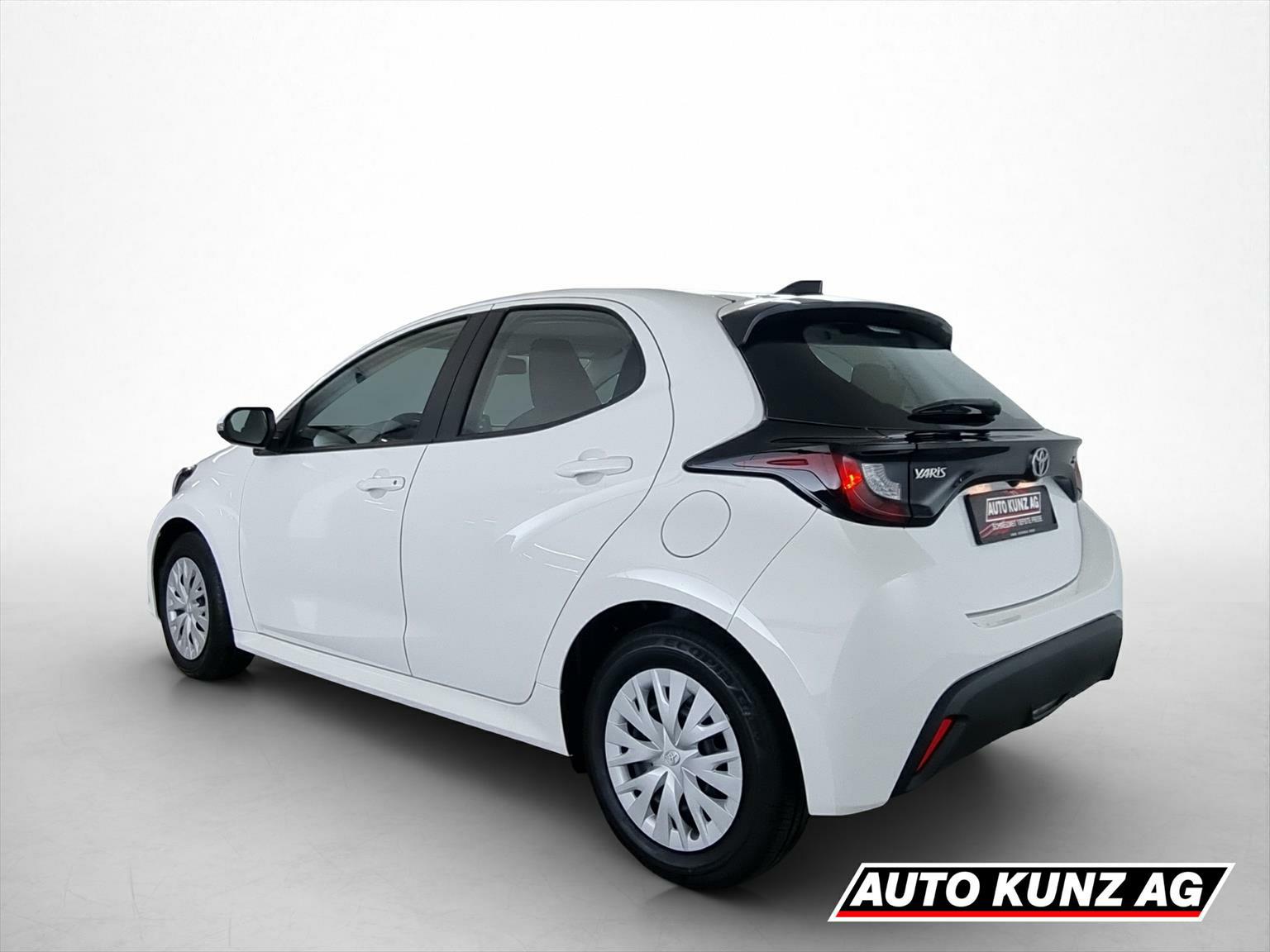 TOYOTA Yaris 1.5 Hybrid Active-image-3