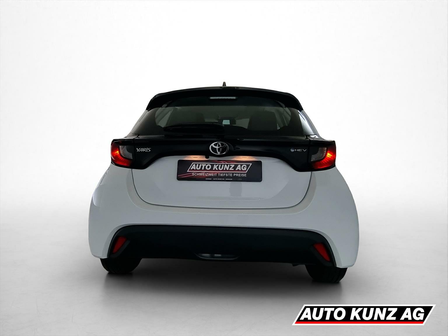 TOYOTA Yaris 1.5 Hybrid Active-image-4