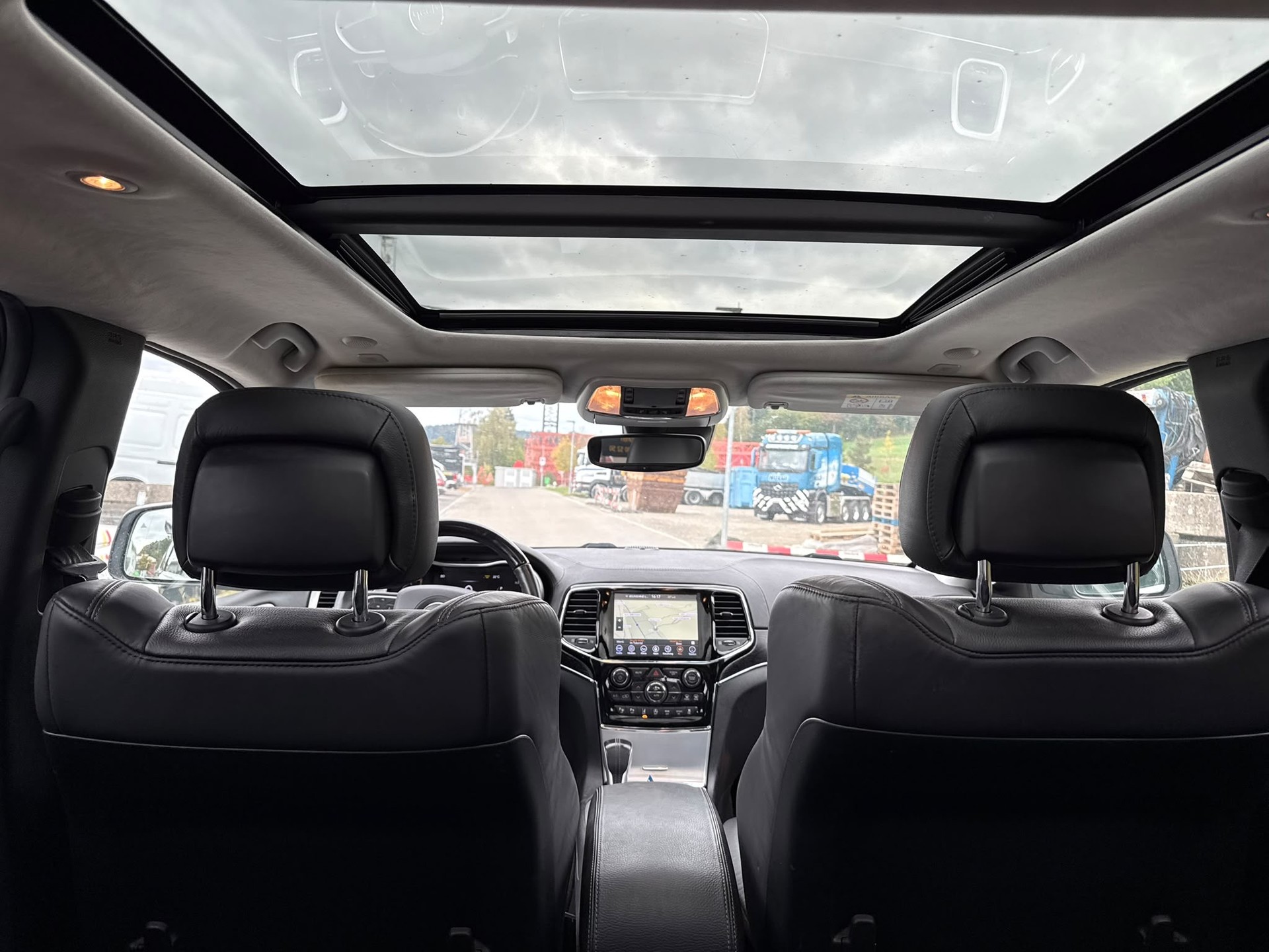 JEEP Grand Cherokee 3.0 CRD Summit Automatic-image-14