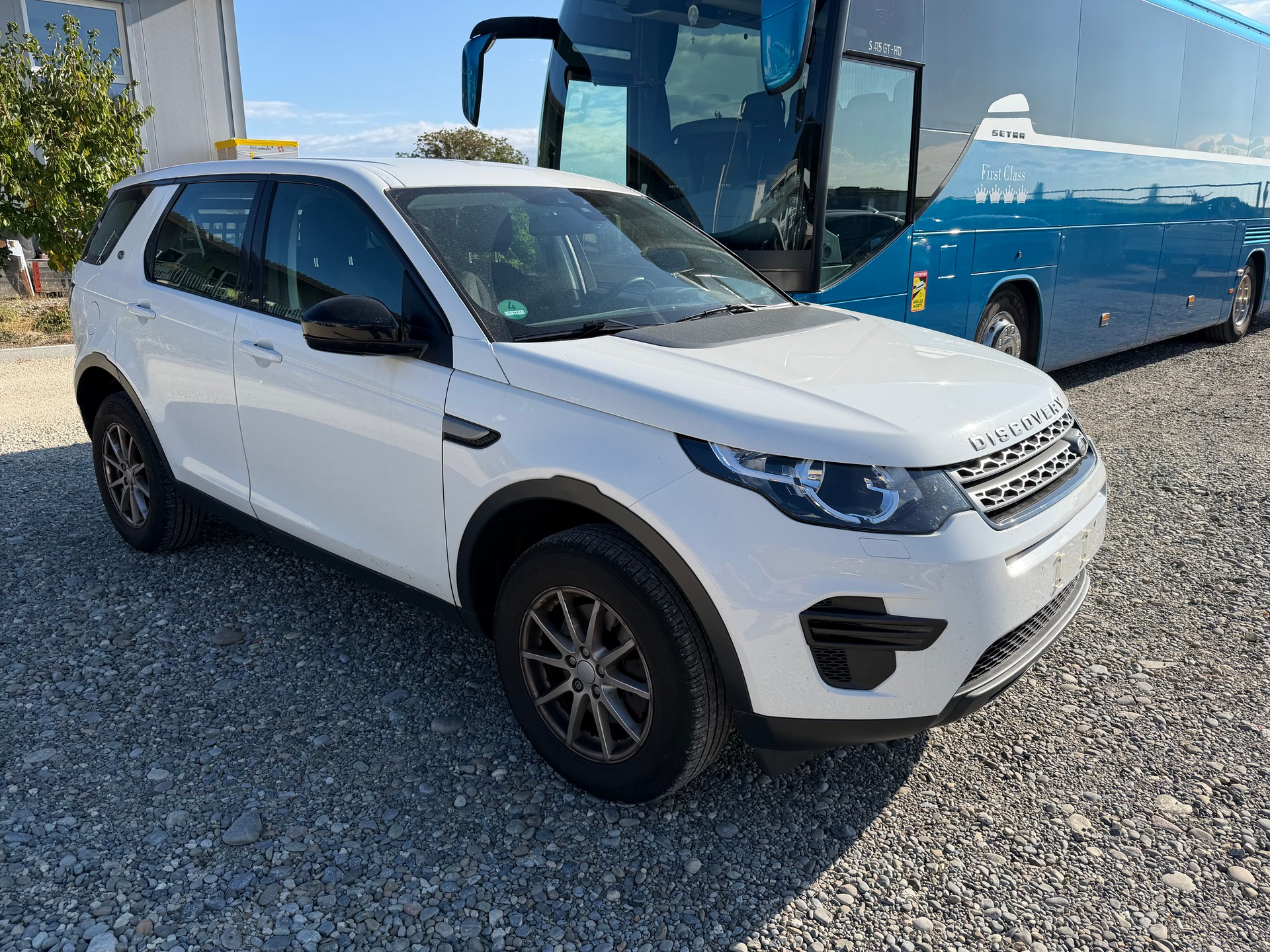 LAND ROVER Discovery Sport 2.0 TD4 SE-image-0
