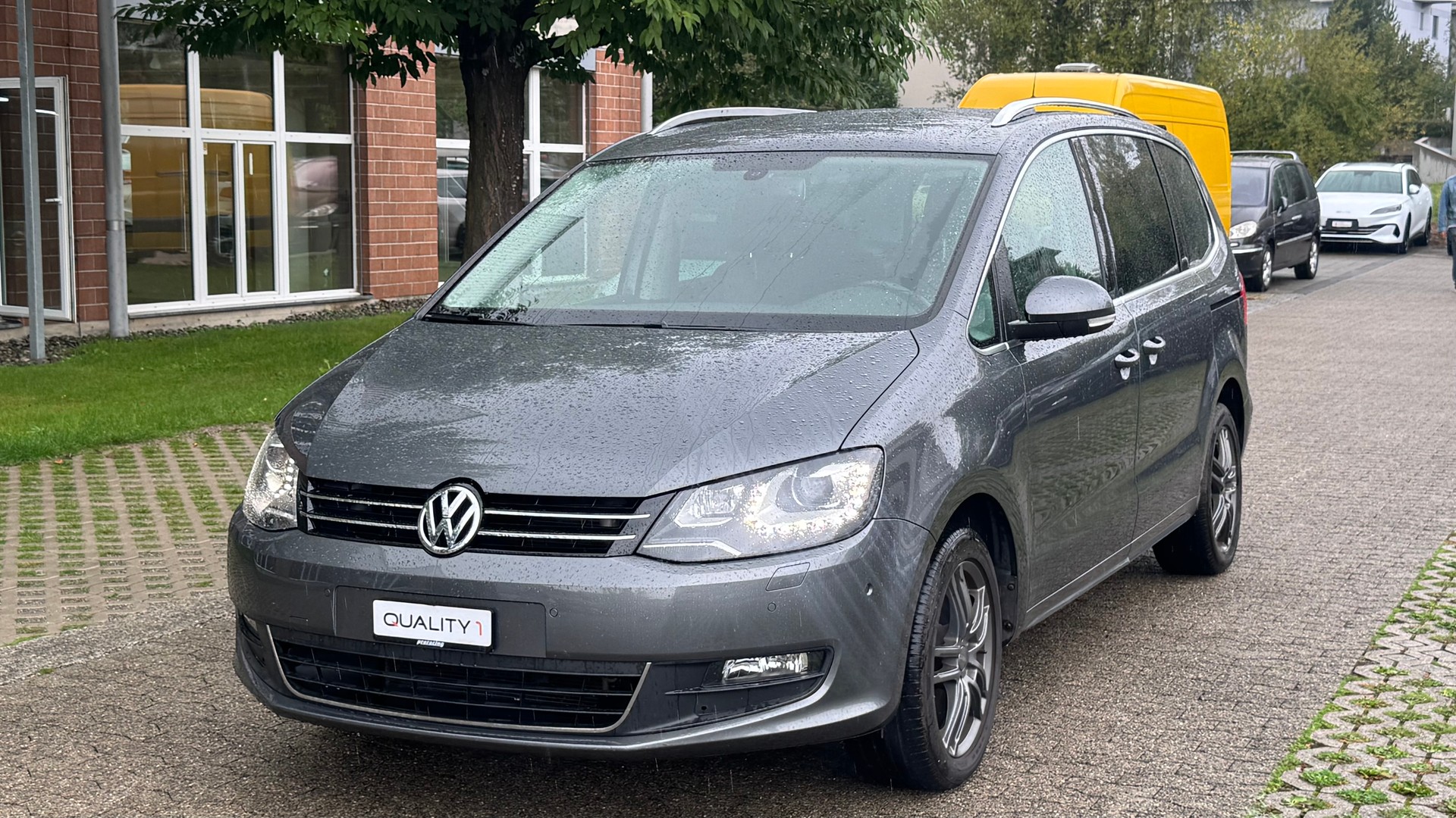 VW Sharan 2.0 TDI BMT Comfortline 4Motion-image-1