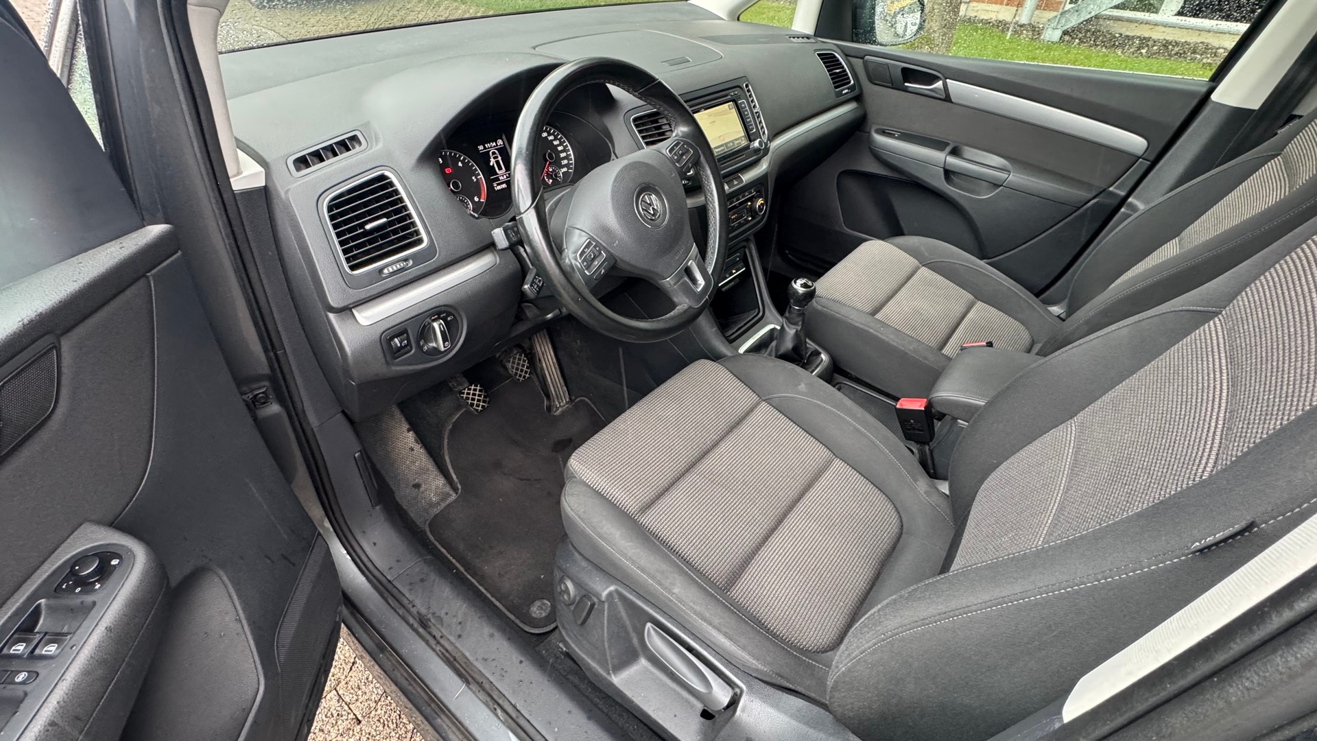 VW Sharan 2.0 TDI BMT Comfortline 4Motion-image-5