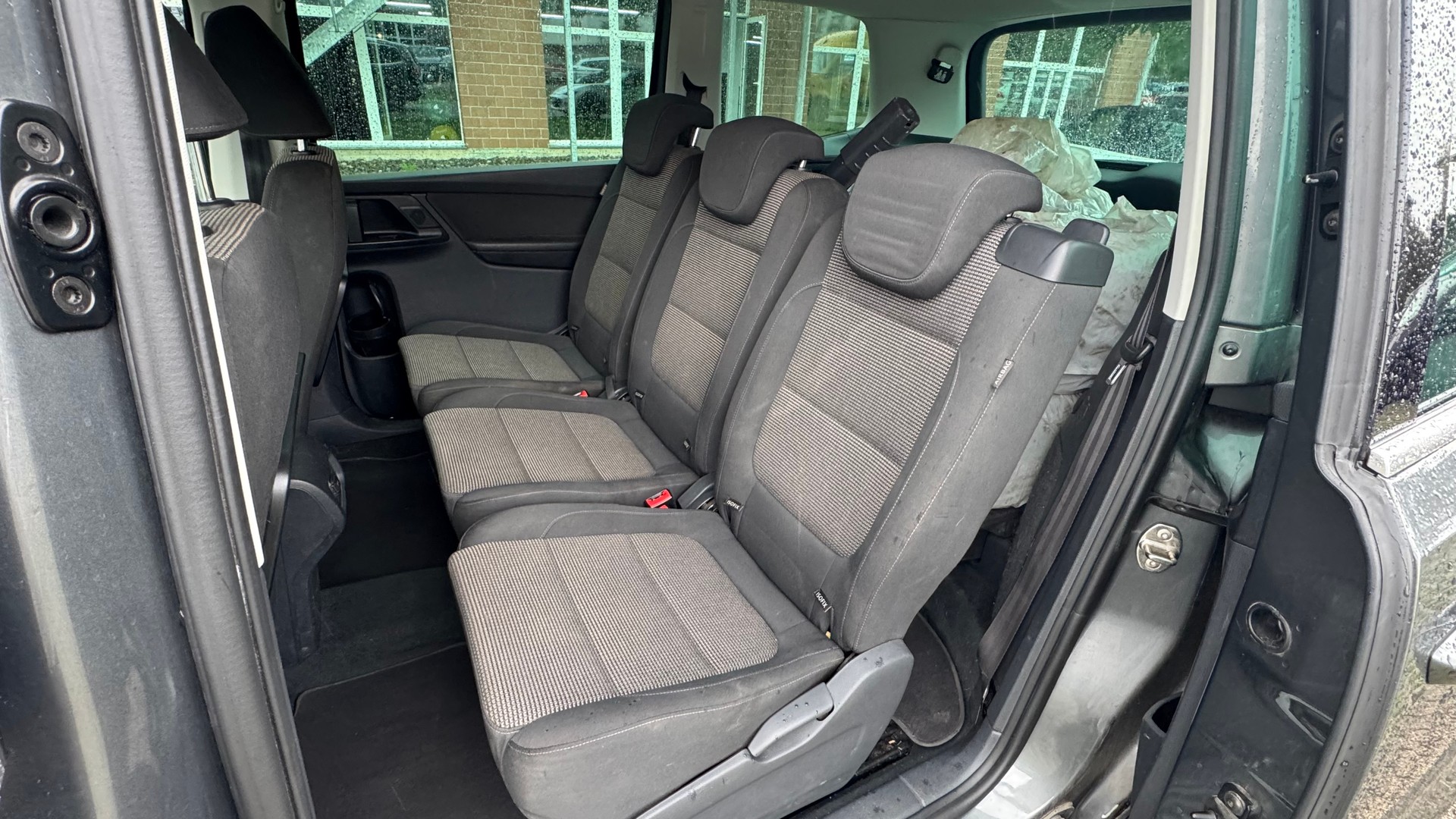 VW Sharan 2.0 TDI BMT Comfortline 4Motion-image-7