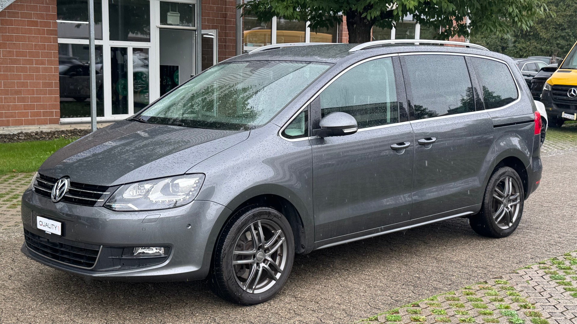 VW Sharan 2.0 TDI BMT Comfortline 4Motion-image-0