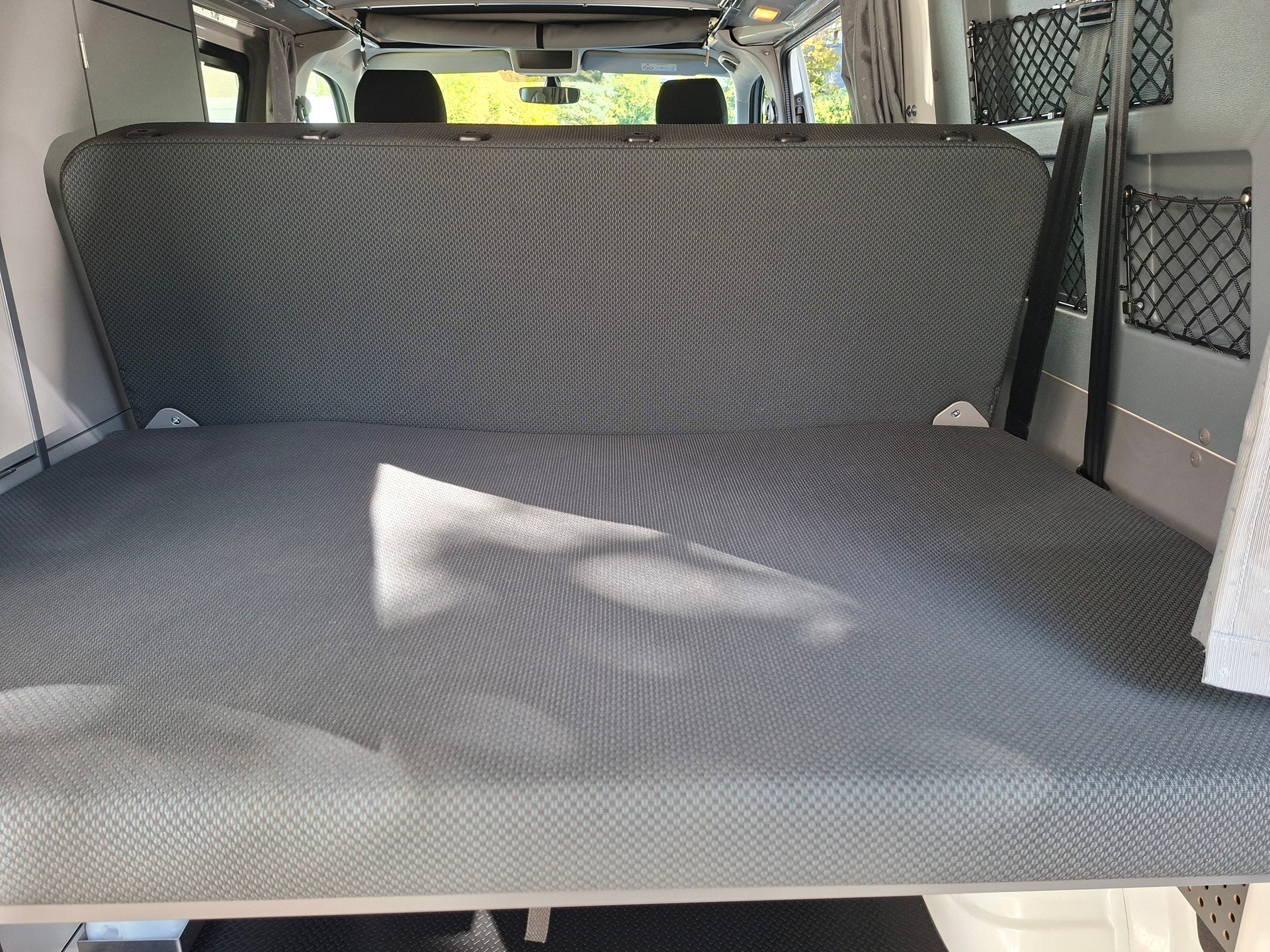 VW T6 2.0 TDI 150PS DSG AUTOMAT MareMonti COMFORT Camper 5Sitze-image-12