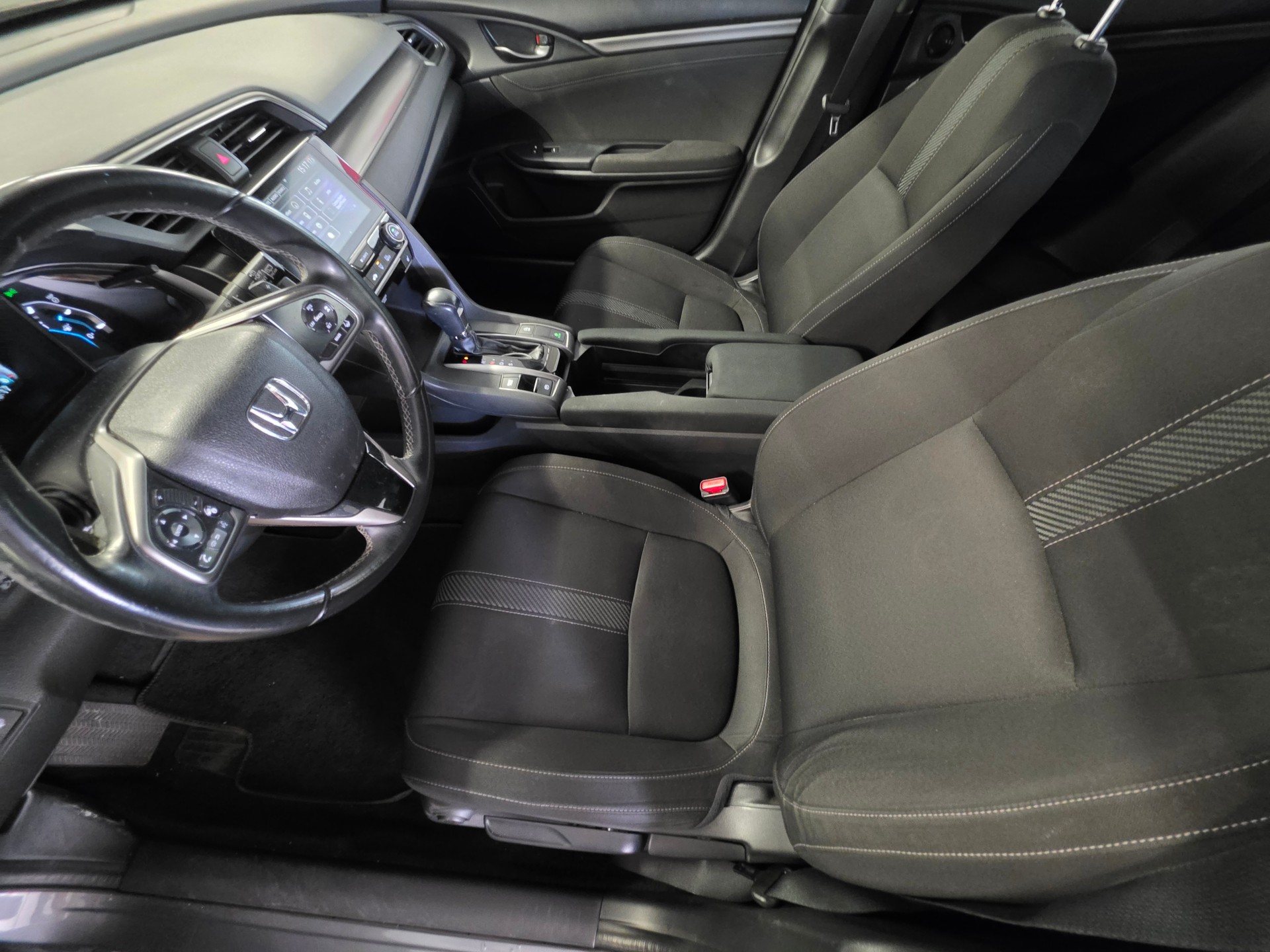 HONDA Civic 1.0 VTEC Elegance CVT-image-12