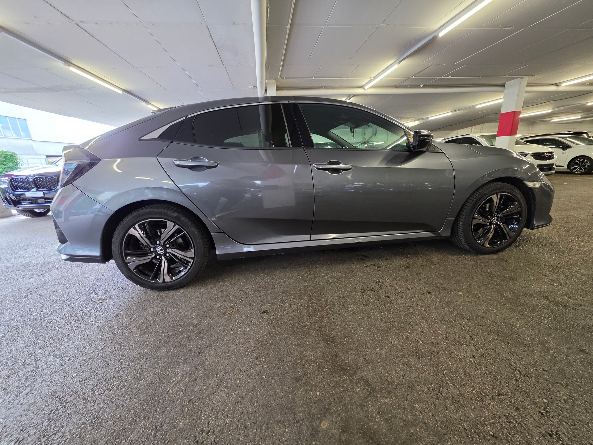 HONDA Civic 1.0 VTEC Elegance CVT-image-5