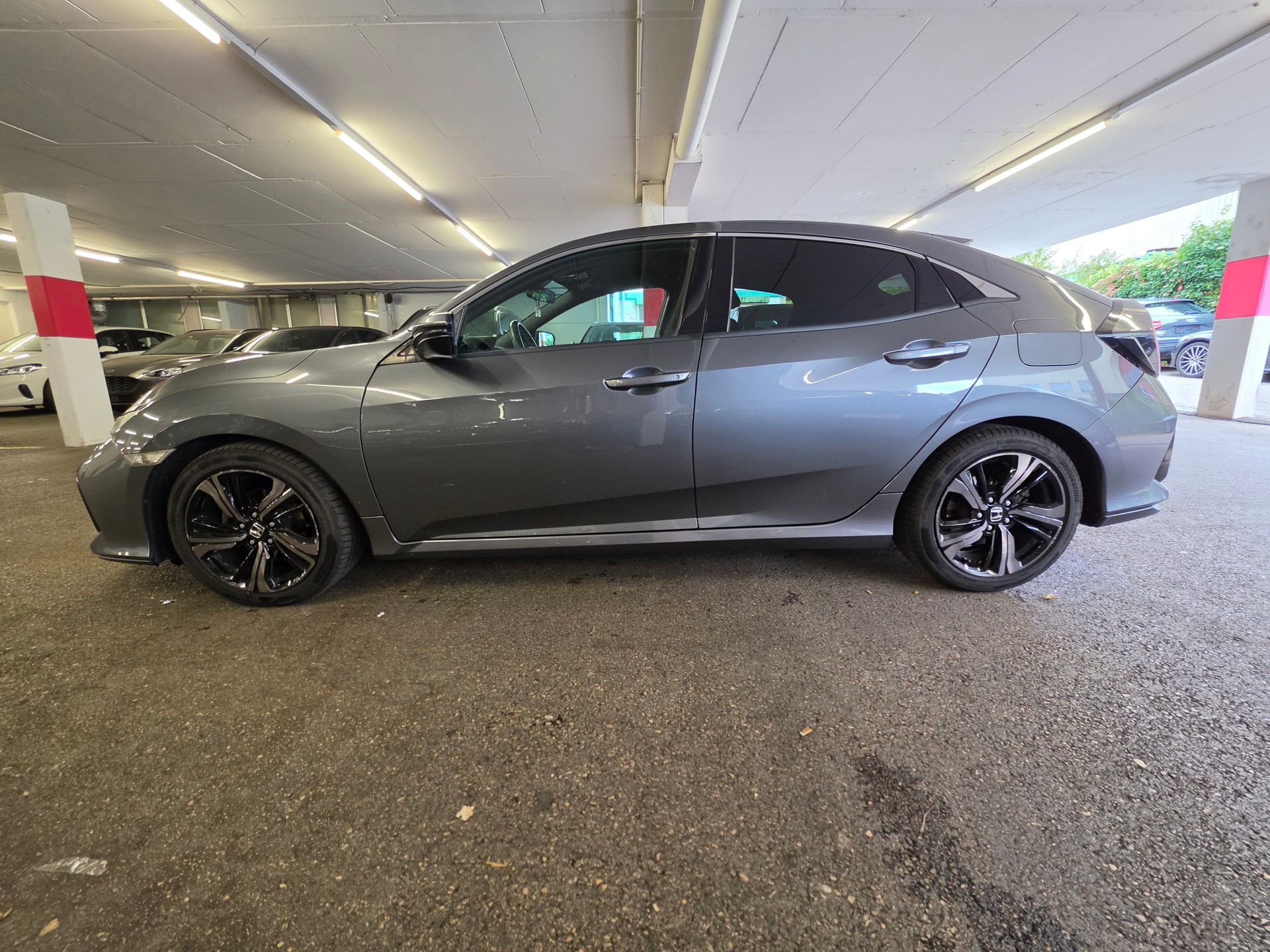 HONDA Civic 1.0 VTEC Elegance CVT-image-2