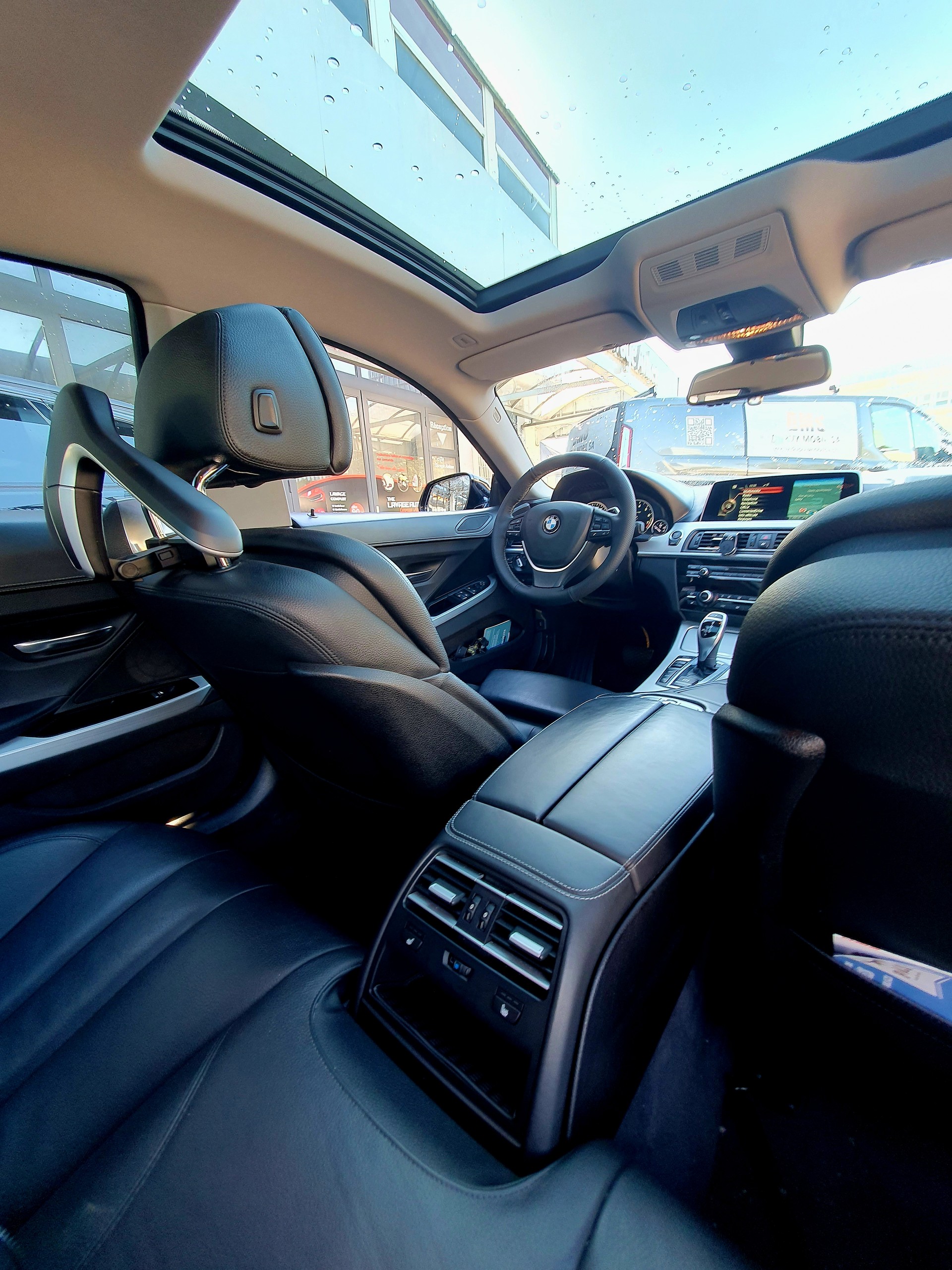BMW 640i xDrive-image-2