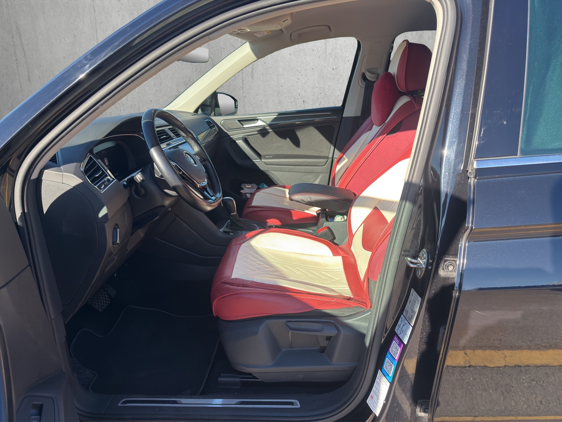 VW Tiguan 2.0TSI Sound 4Motion DSG-image-5