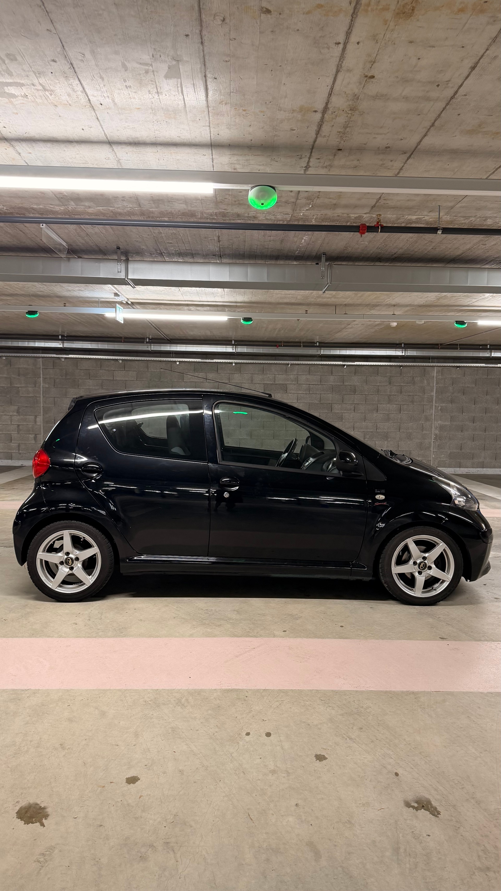 TOYOTA Aygo 1.0 Linea Luna-image-6