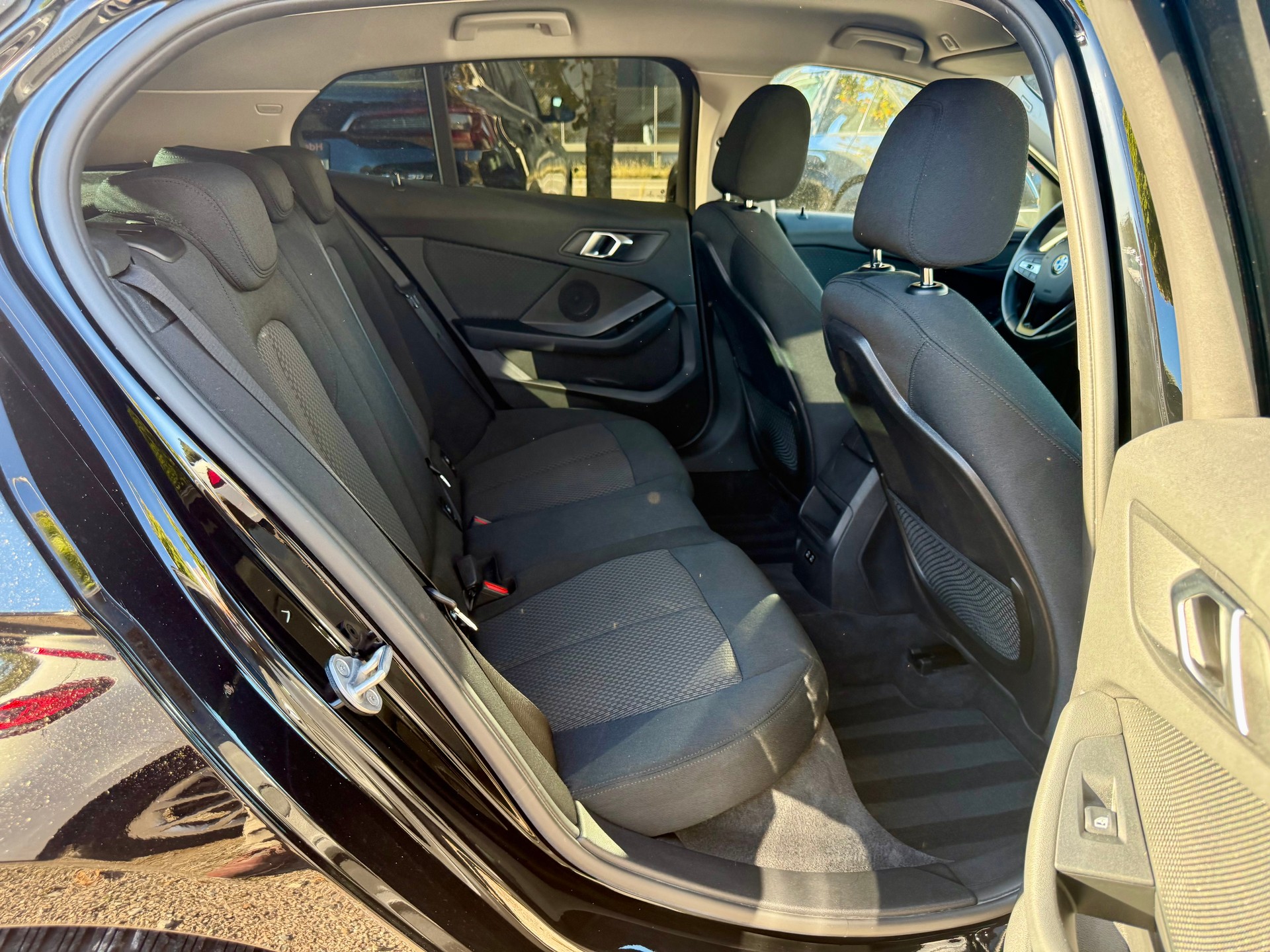 BMW 120d xDrive Steptronic-image-11